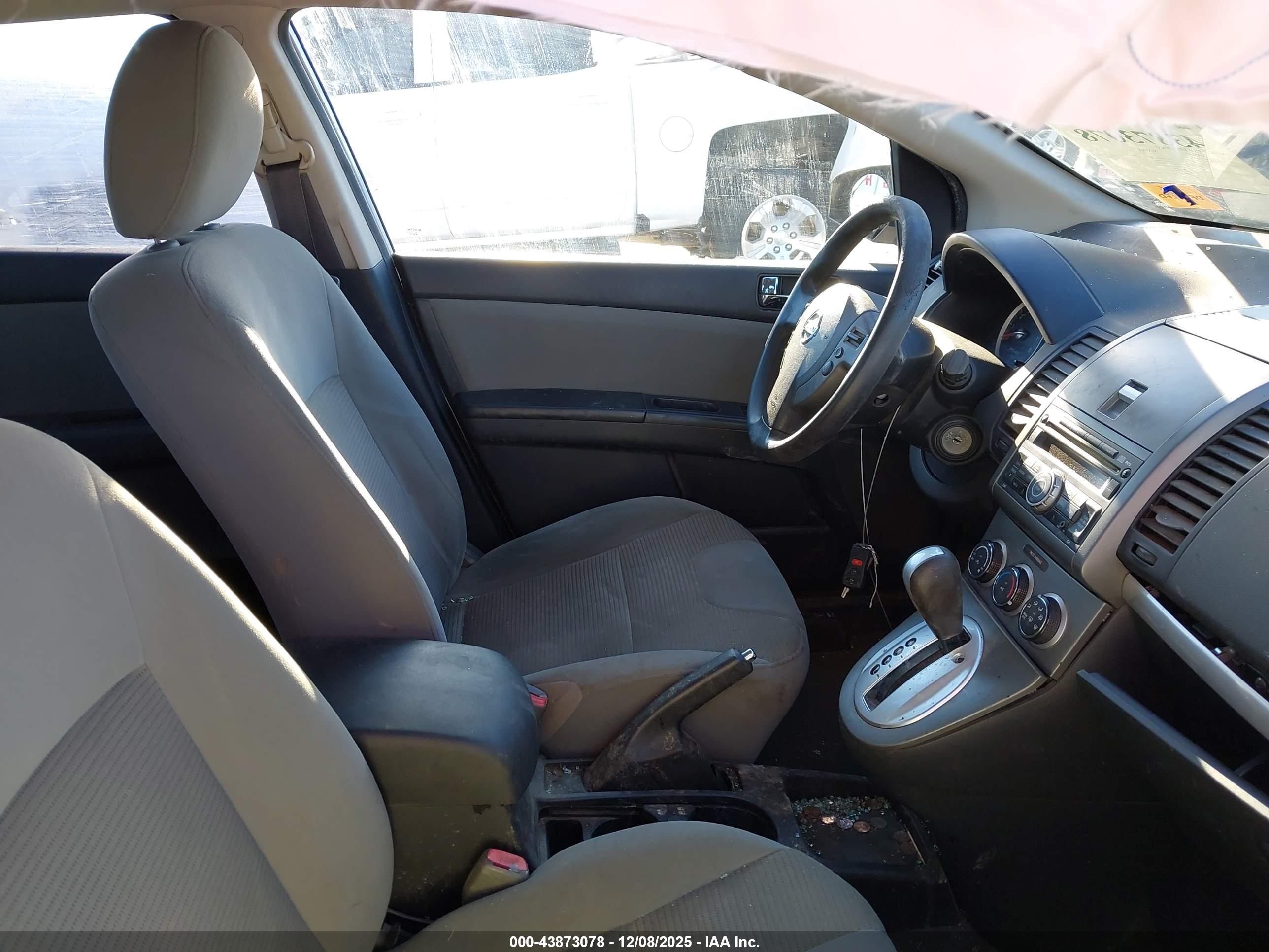 NISSAN SENTRA image 5