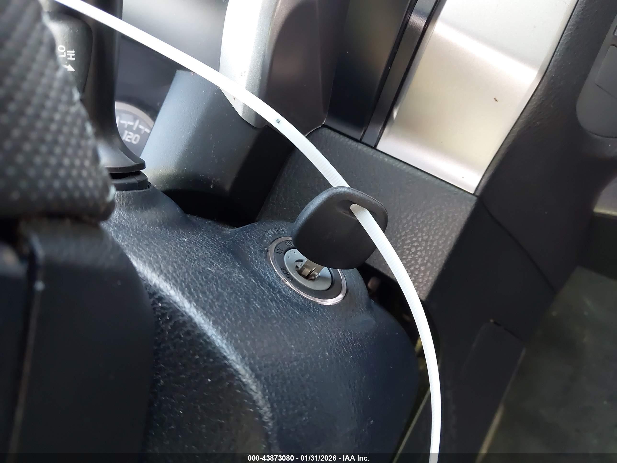 TOYOTA TACOMA image 11