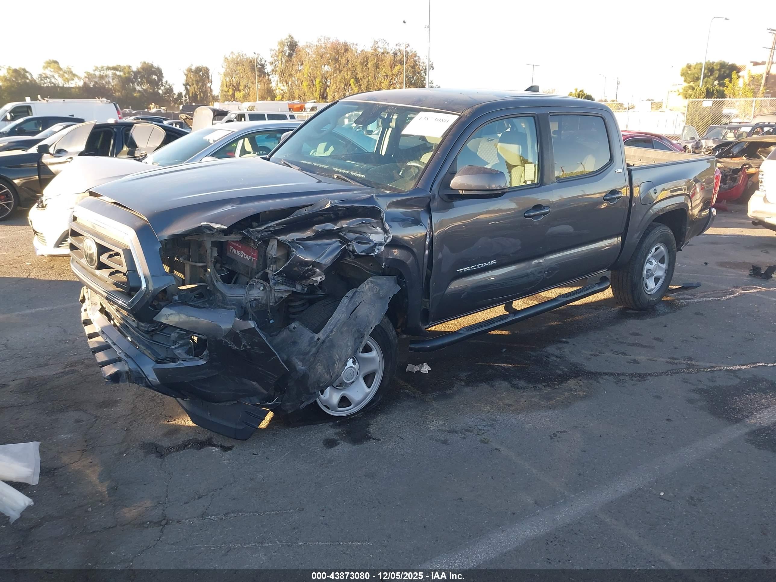TOYOTA TACOMA image 2