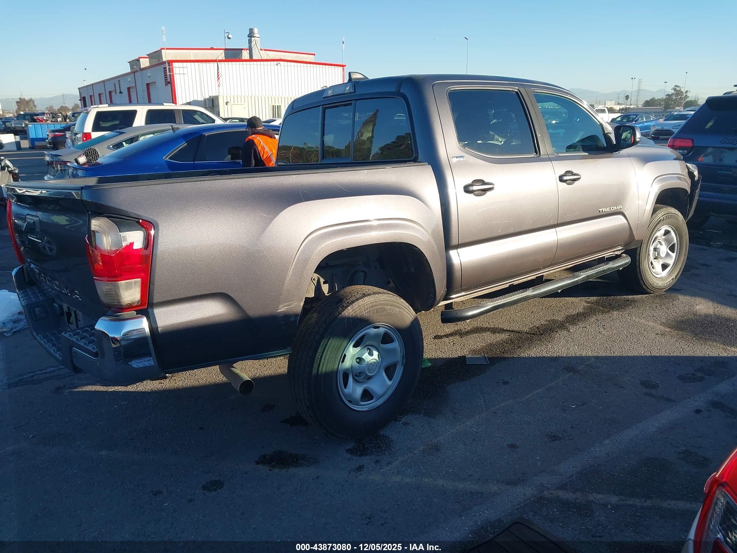 TOYOTA TACOMA image 4