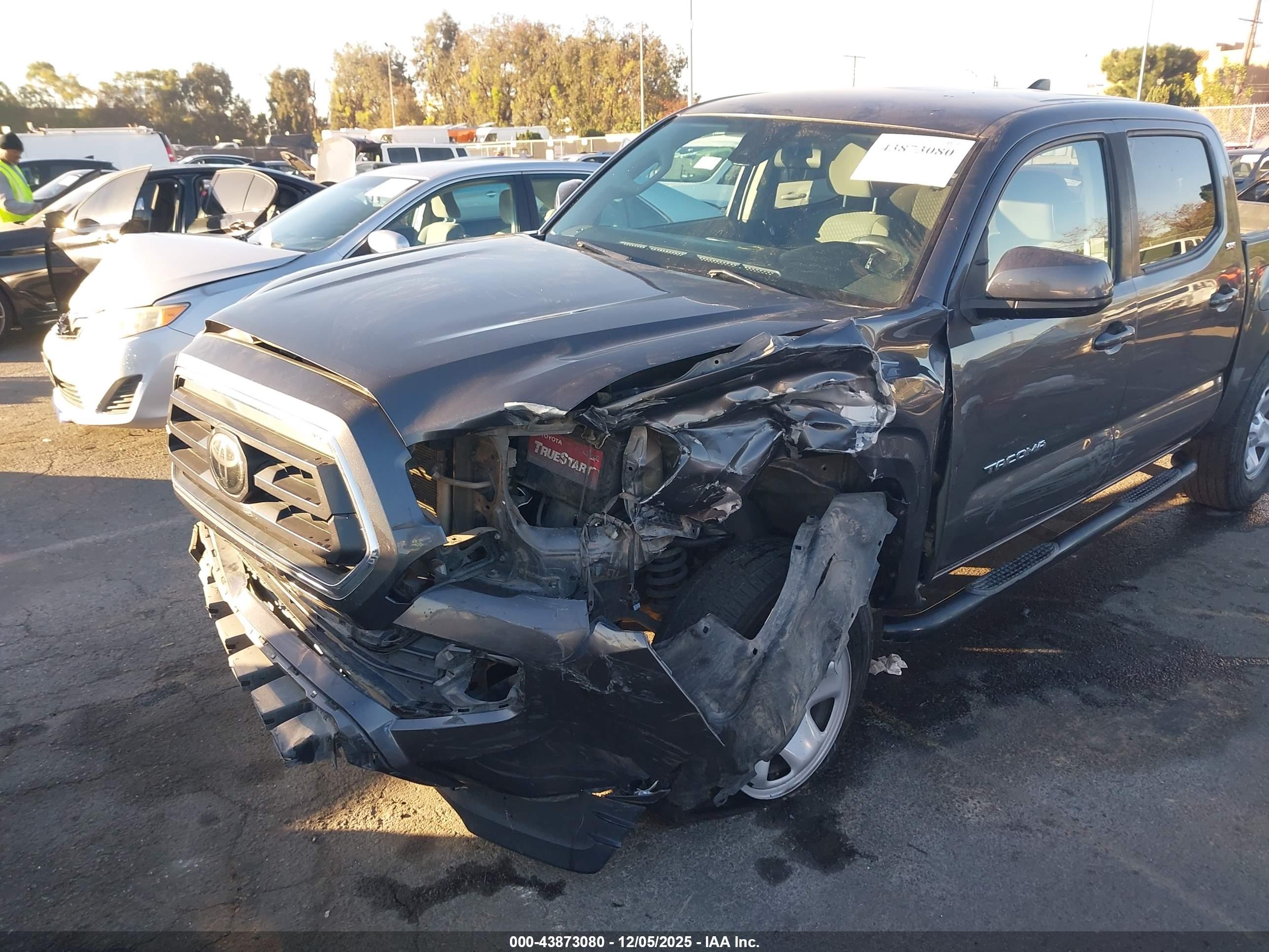 TOYOTA TACOMA image 6