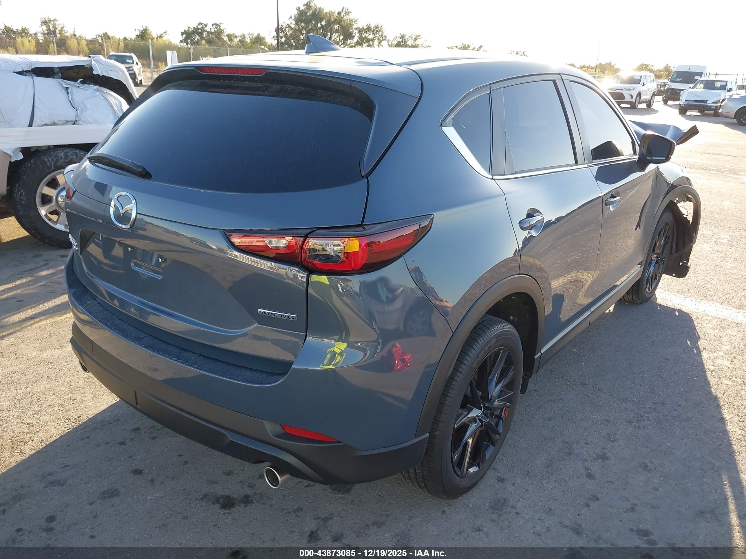 MAZDA CX-5 image 4