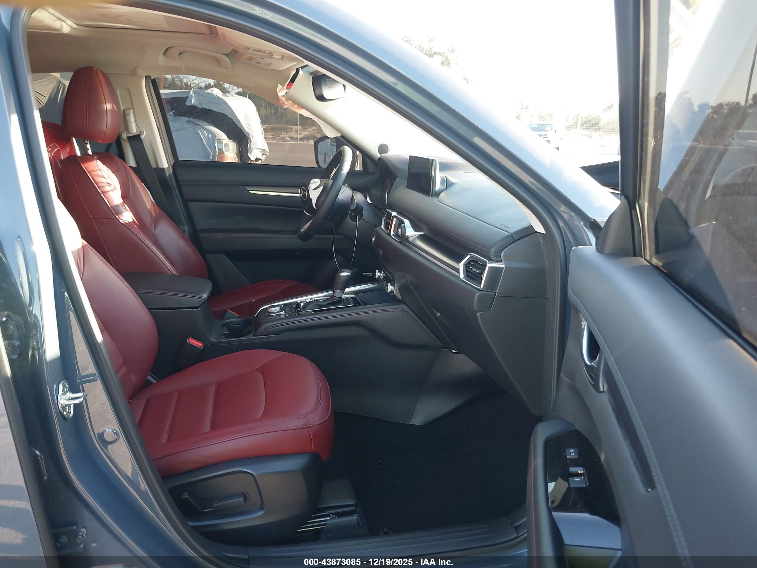MAZDA CX-5 image 5