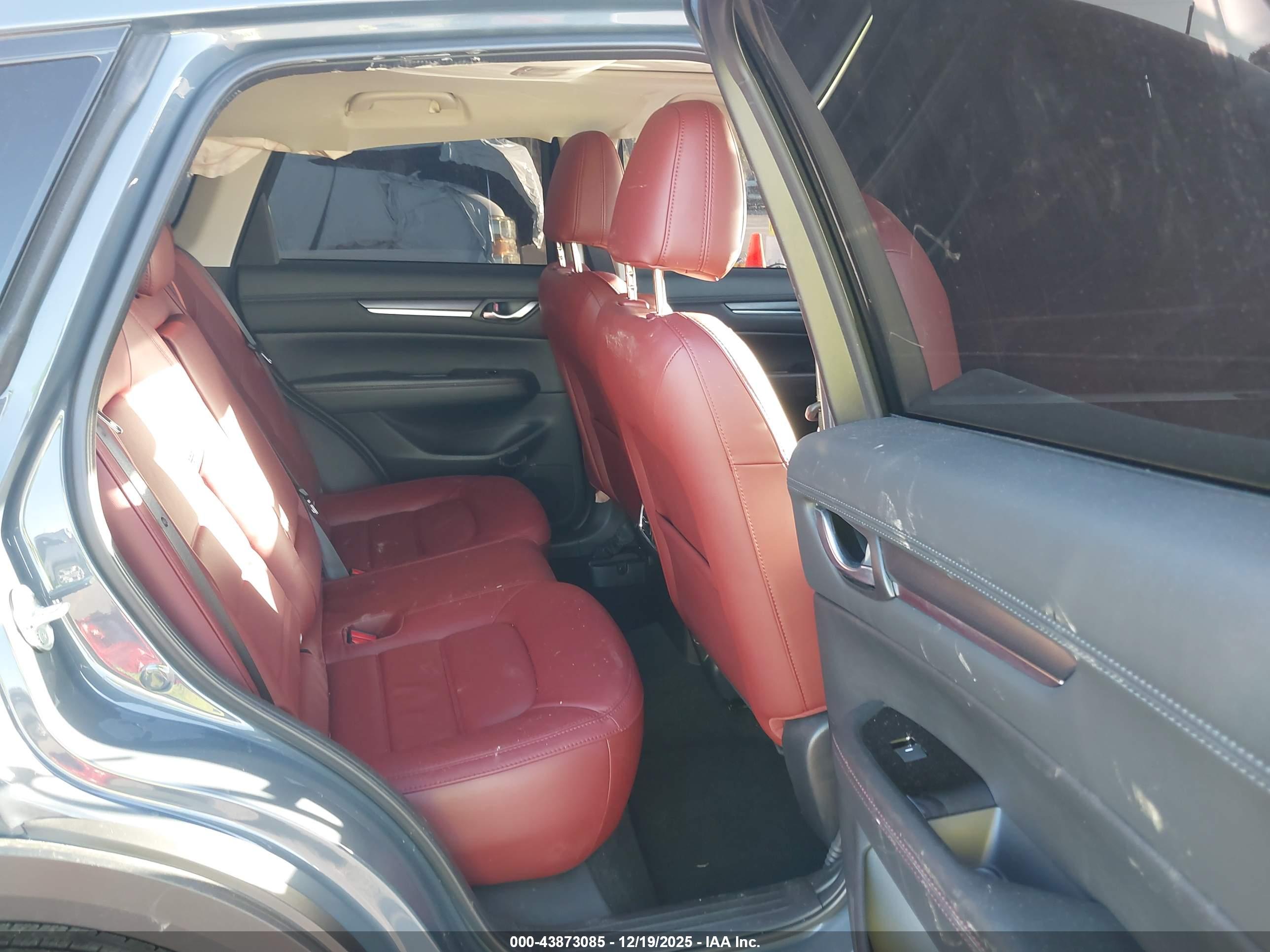 MAZDA CX-5 image 8