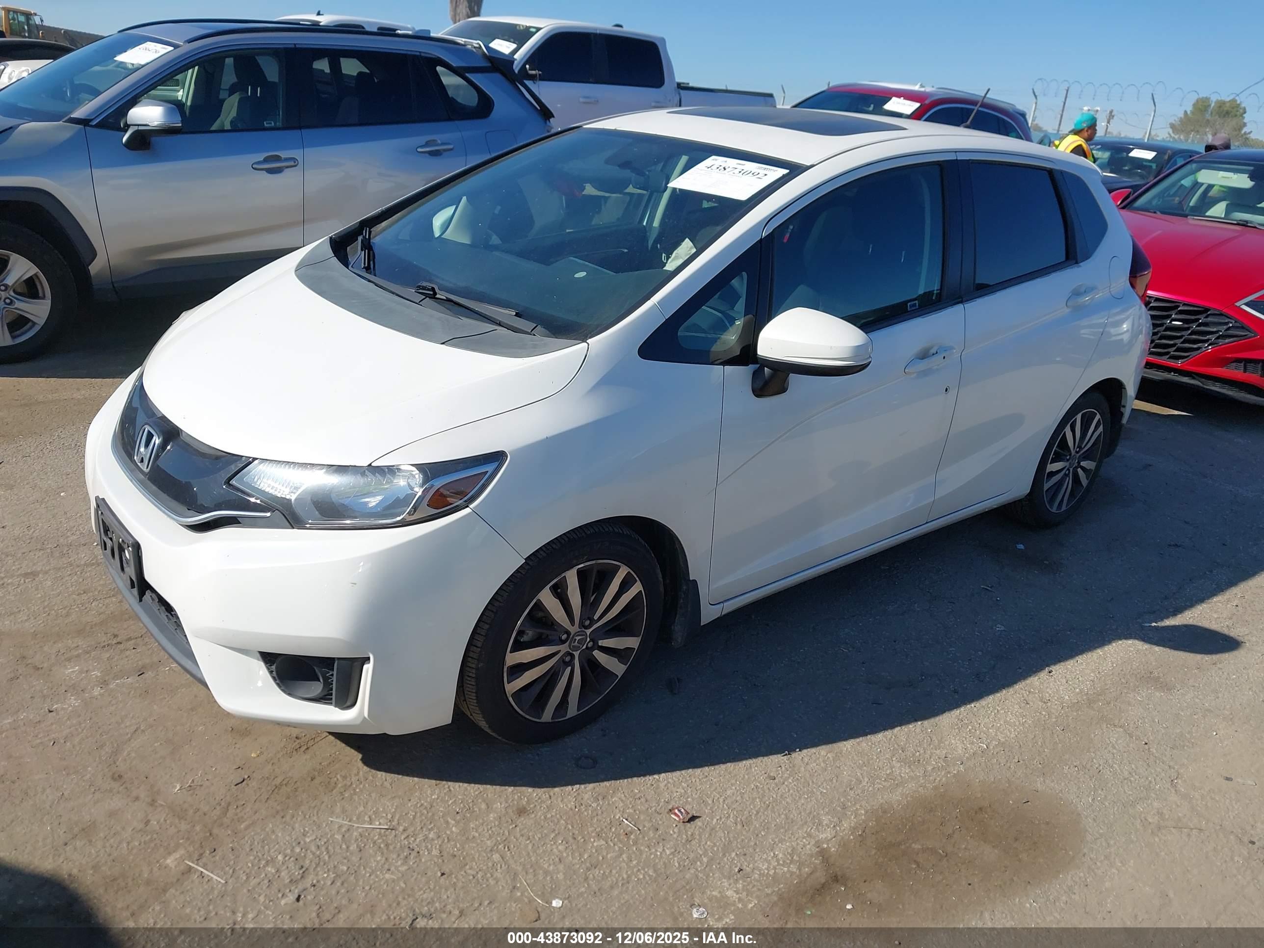 HONDA FIT image 2