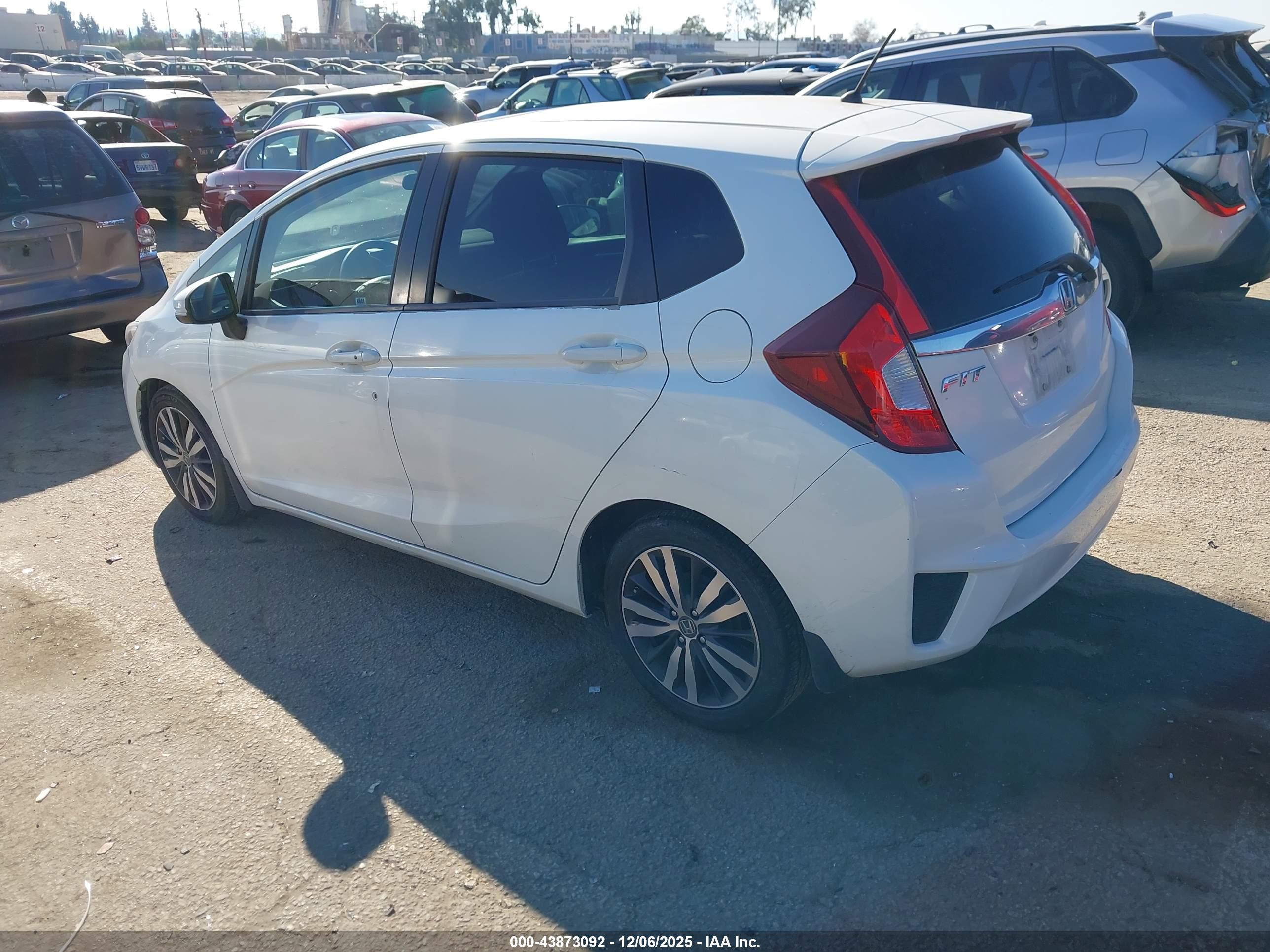 HONDA FIT image 3