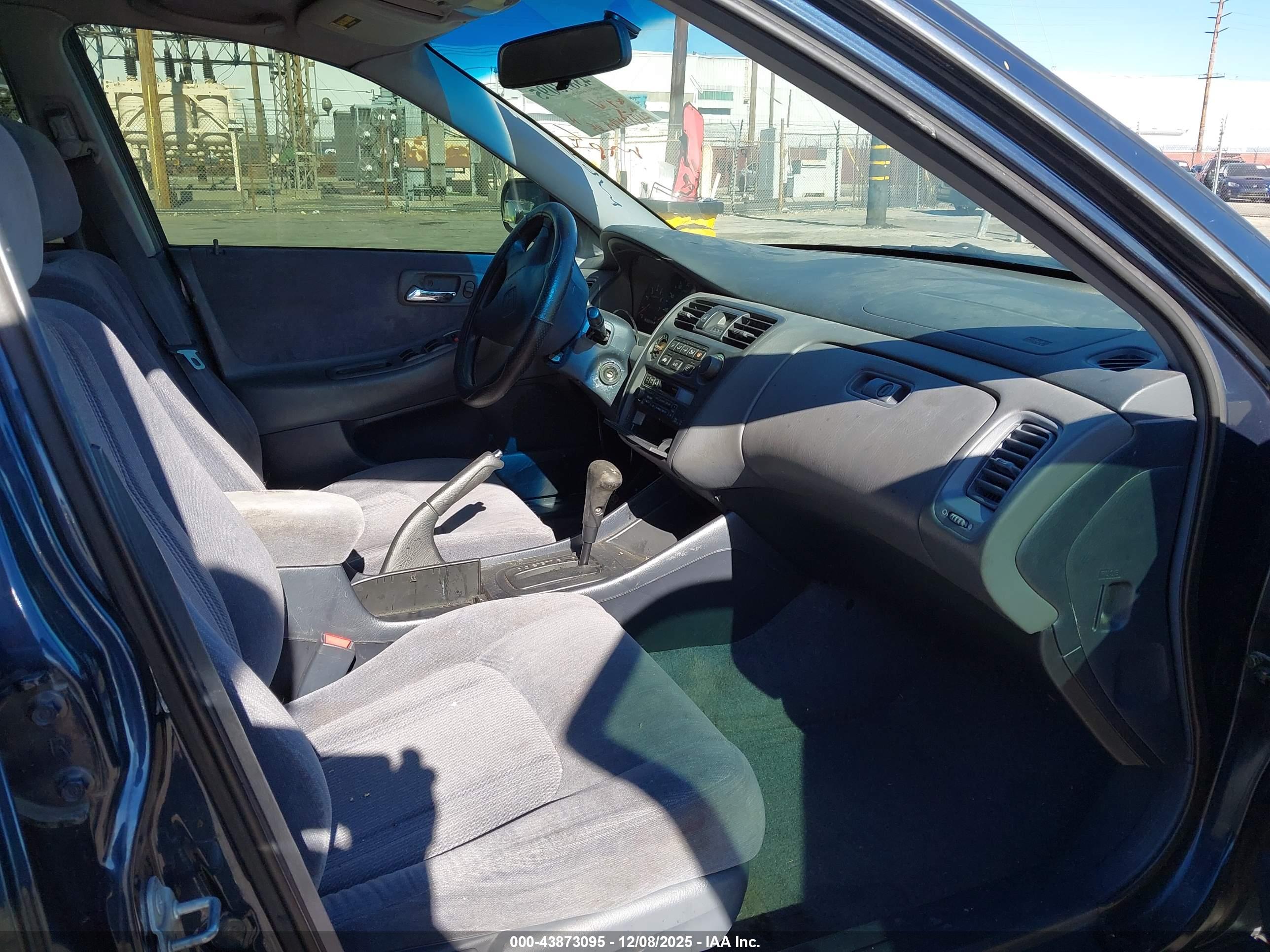 HONDA ACCORD image 5