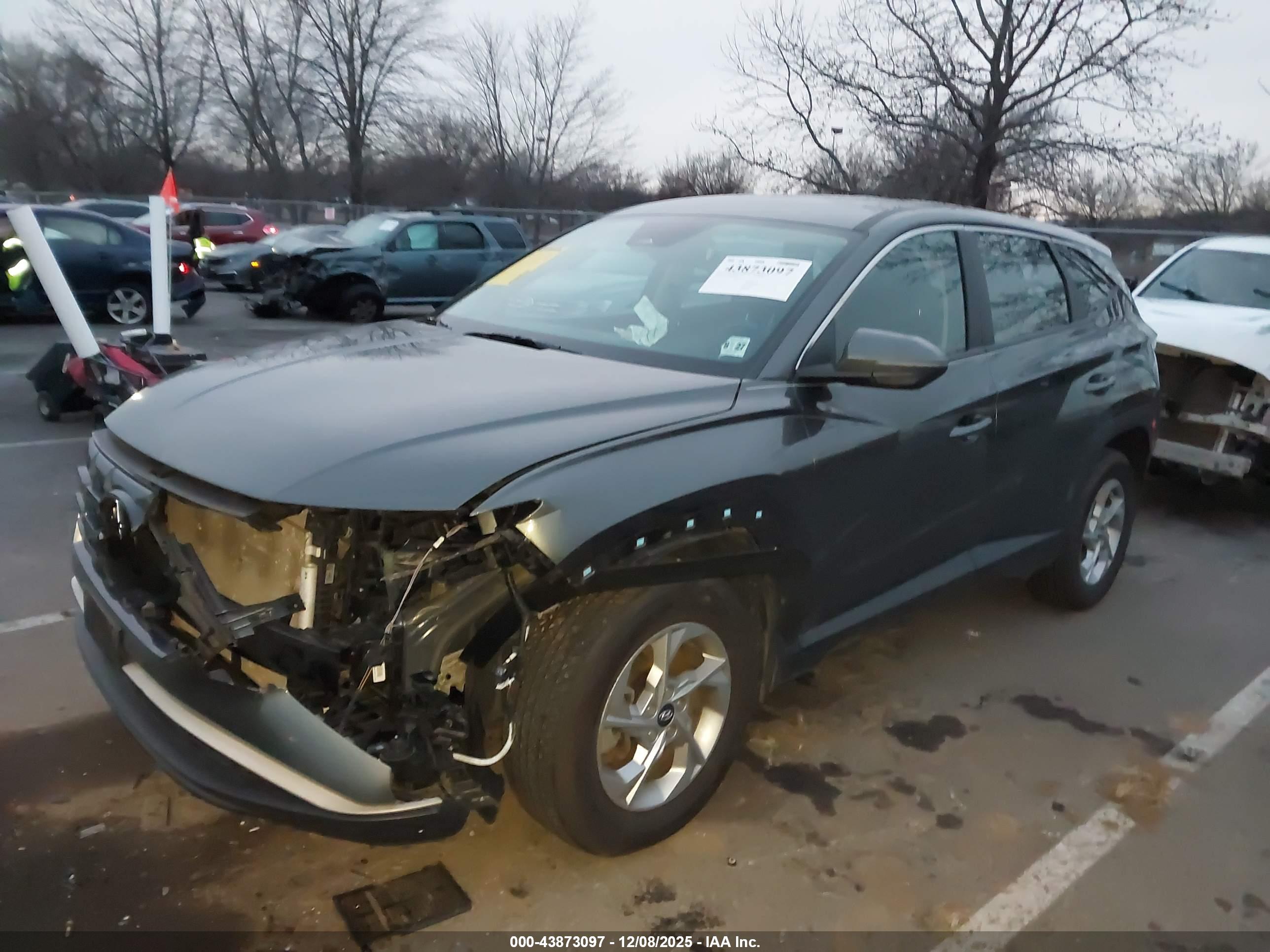 HYUNDAI TUCSON image 6