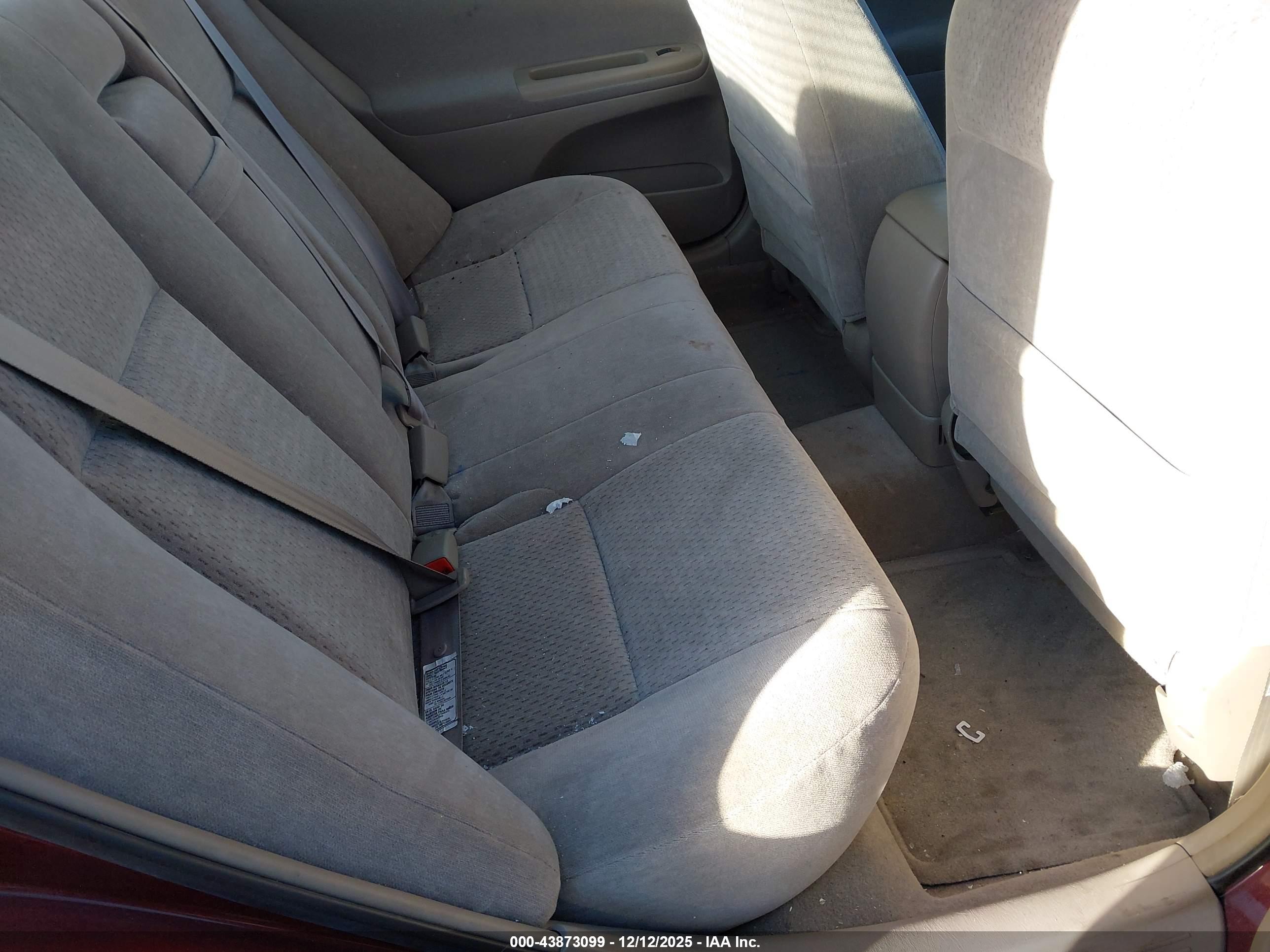 TOYOTA CAMRY image 8