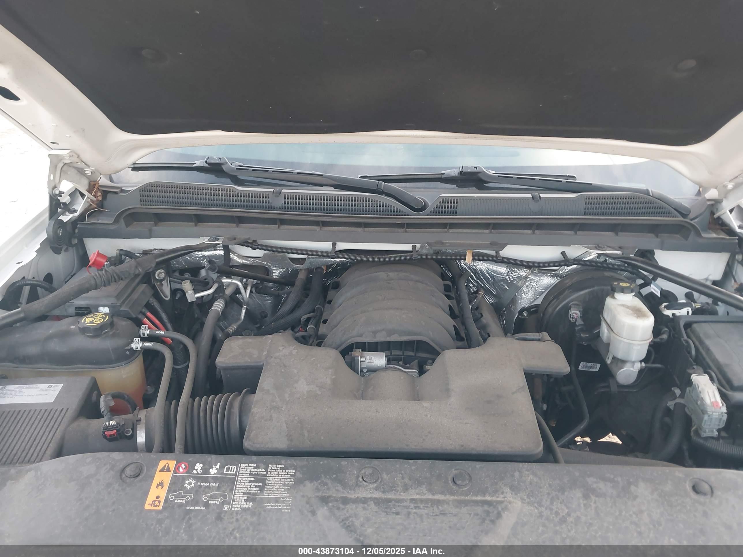 CHEVROLET SILVERADO image 10