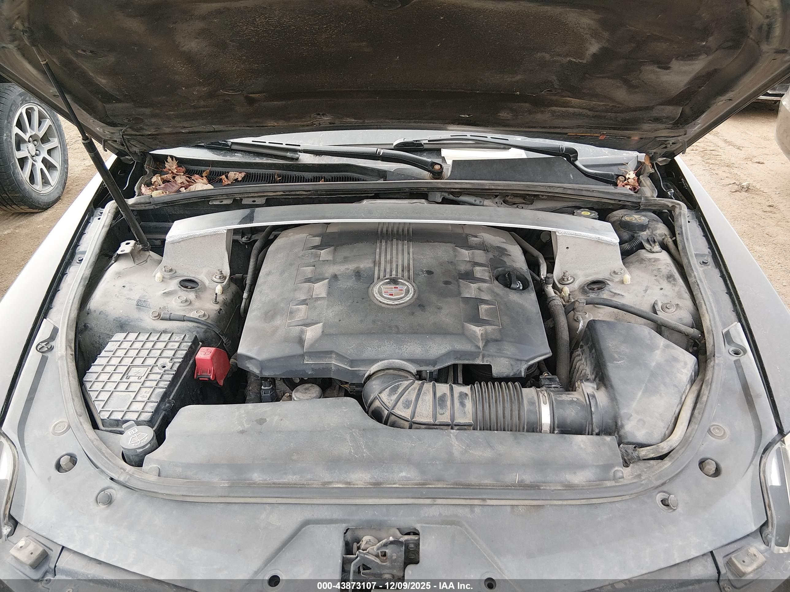 CADILLAC CTS image 10