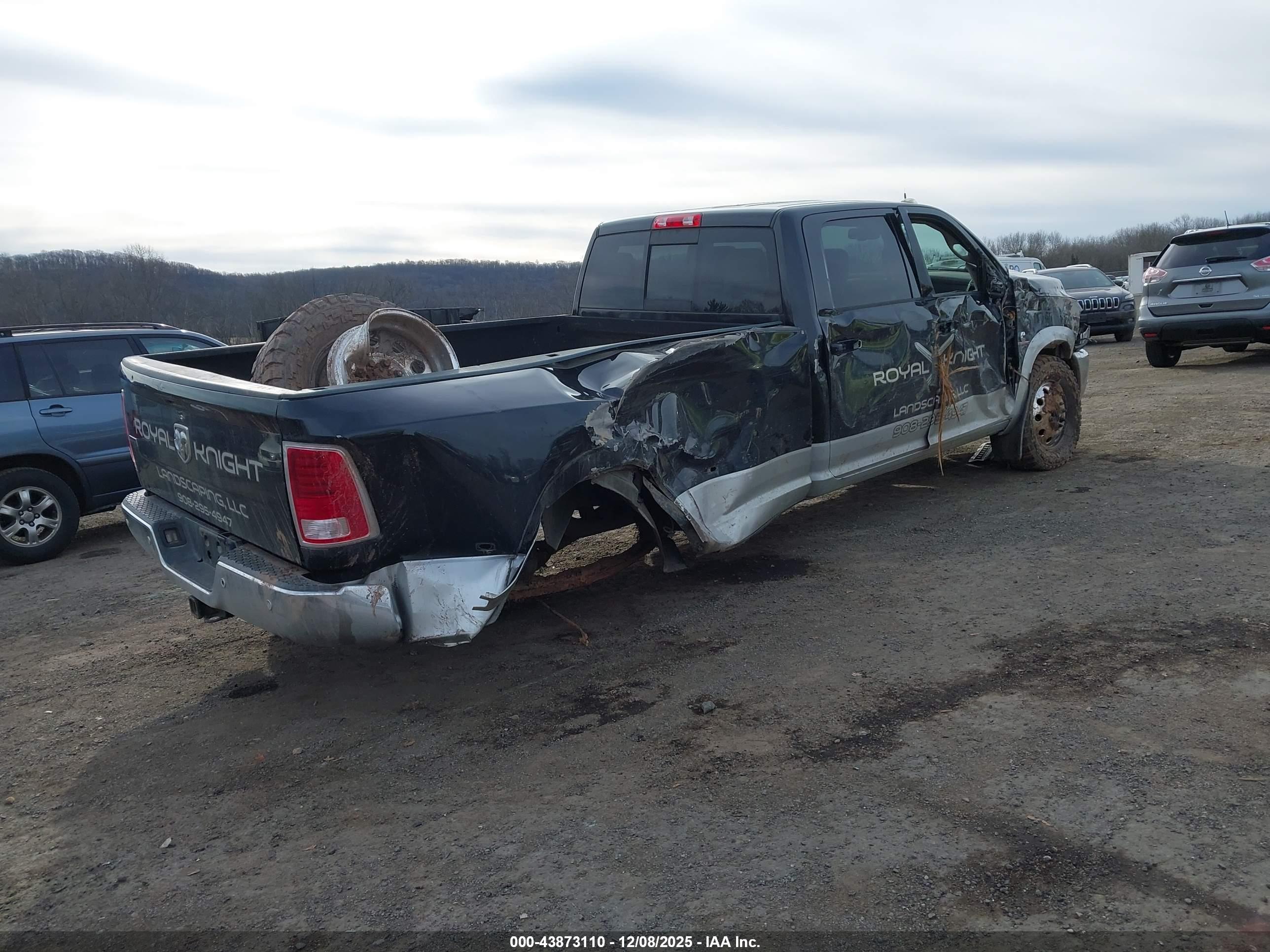 RAM 3500 image 4