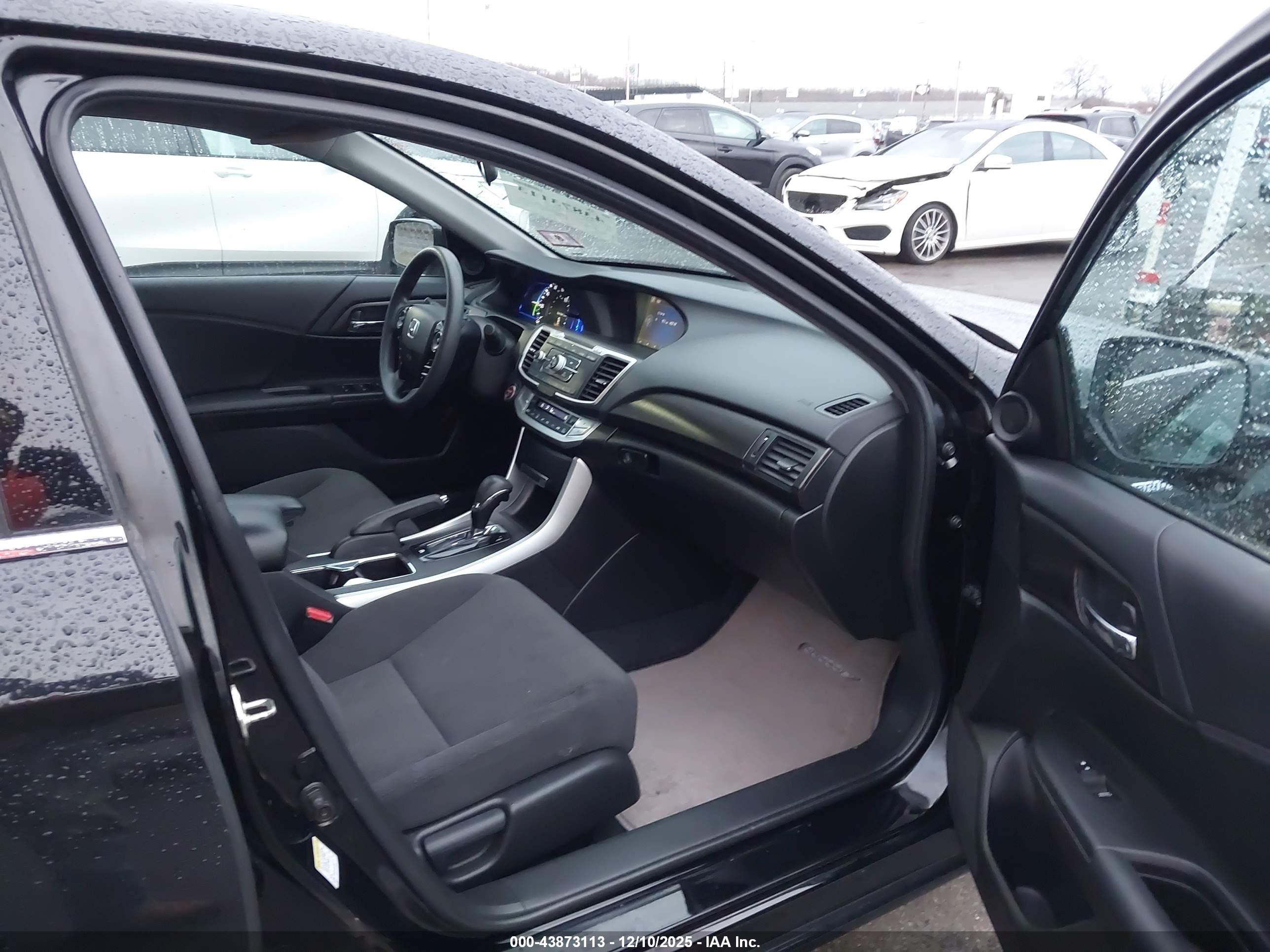 HONDA ACCORD image 5