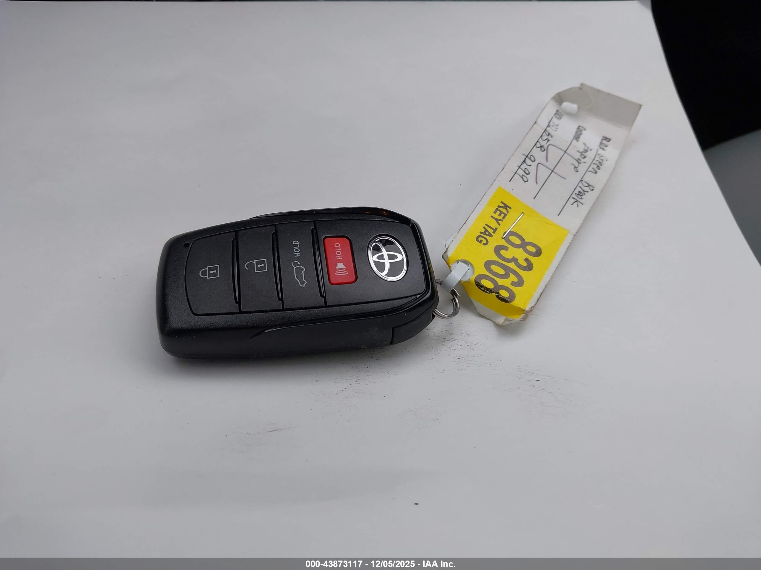 TOYOTA HIGHLANDER image 11