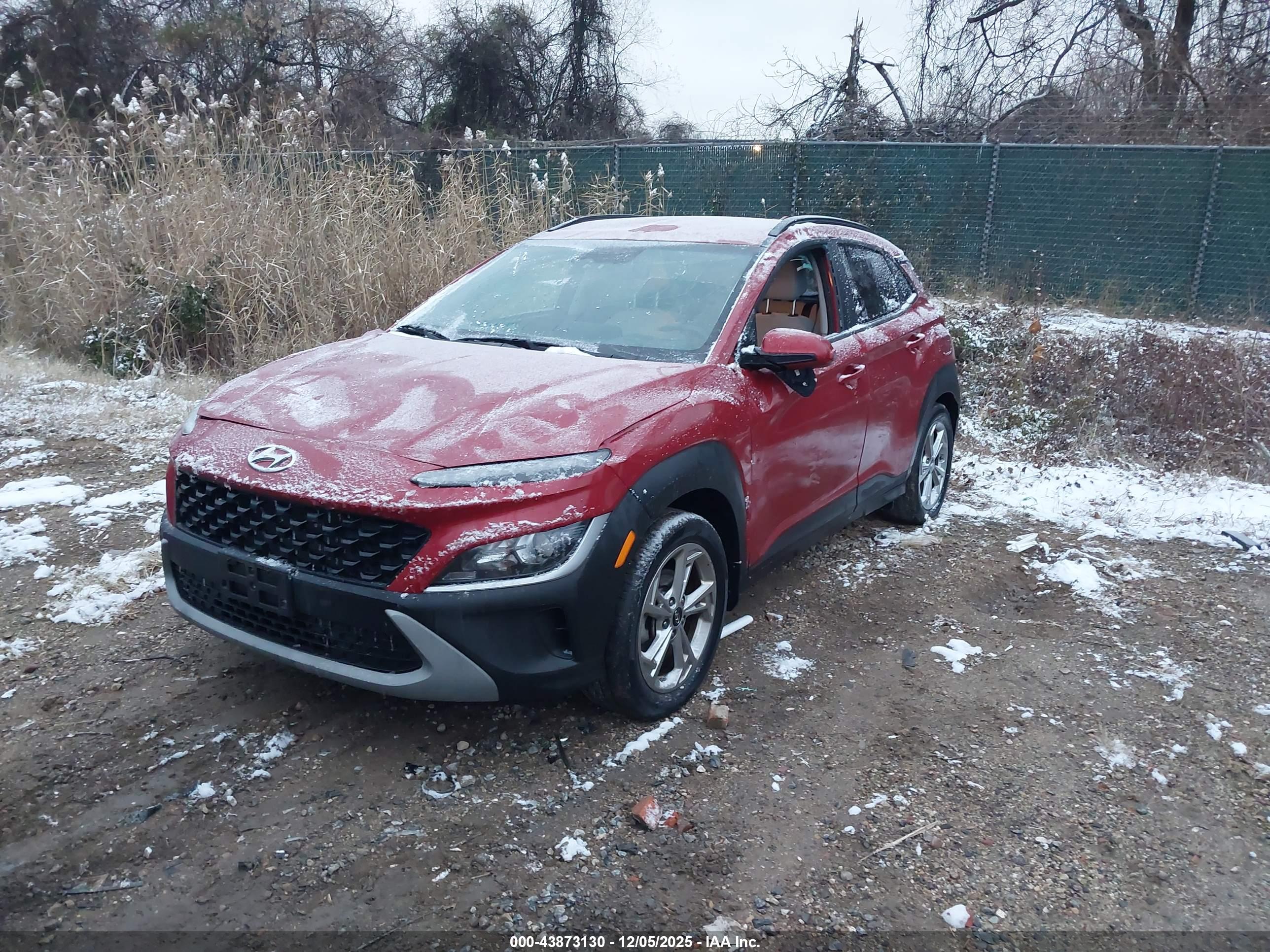 HYUNDAI KONA image 2