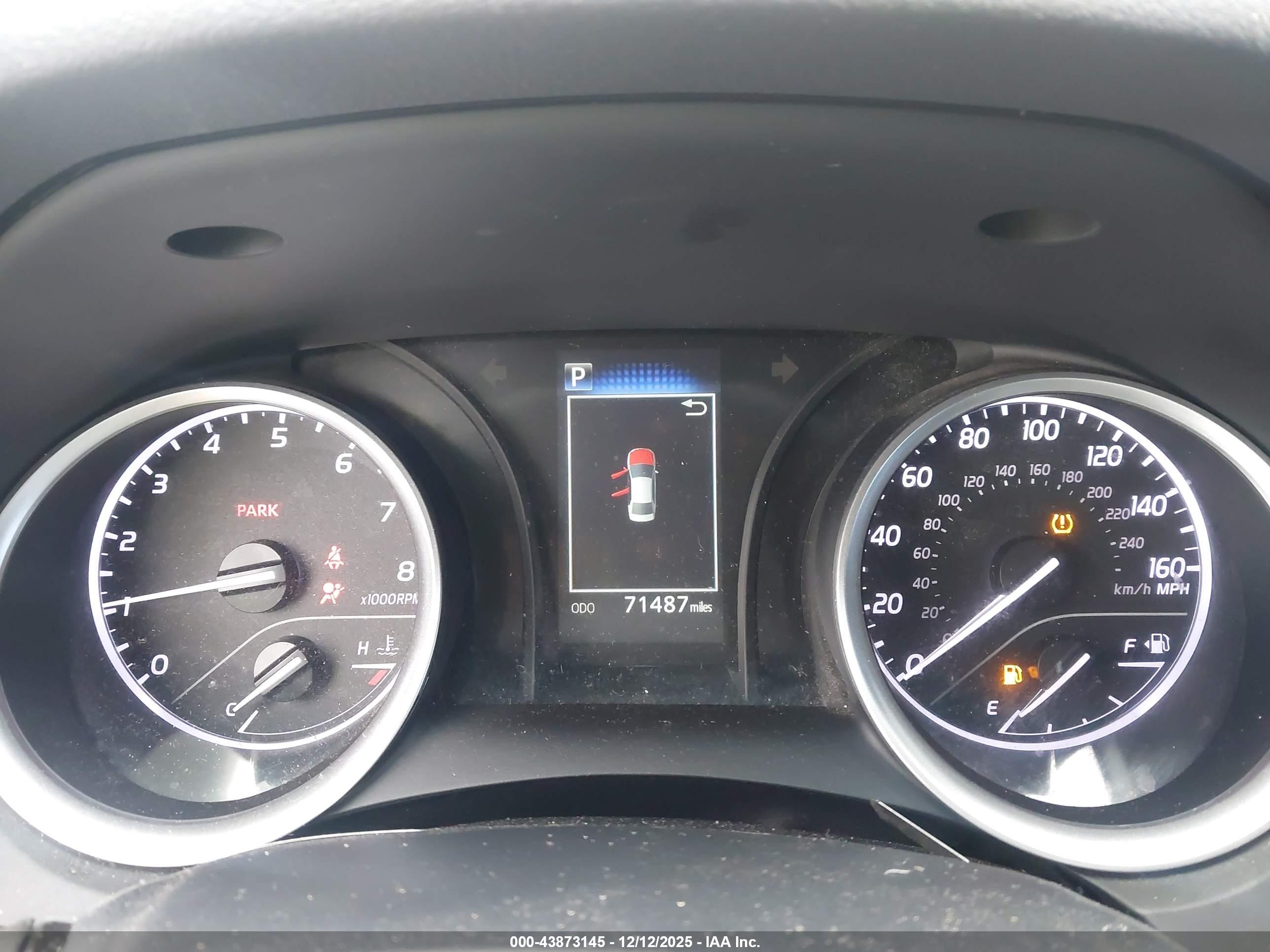 TOYOTA CAMRY image 7