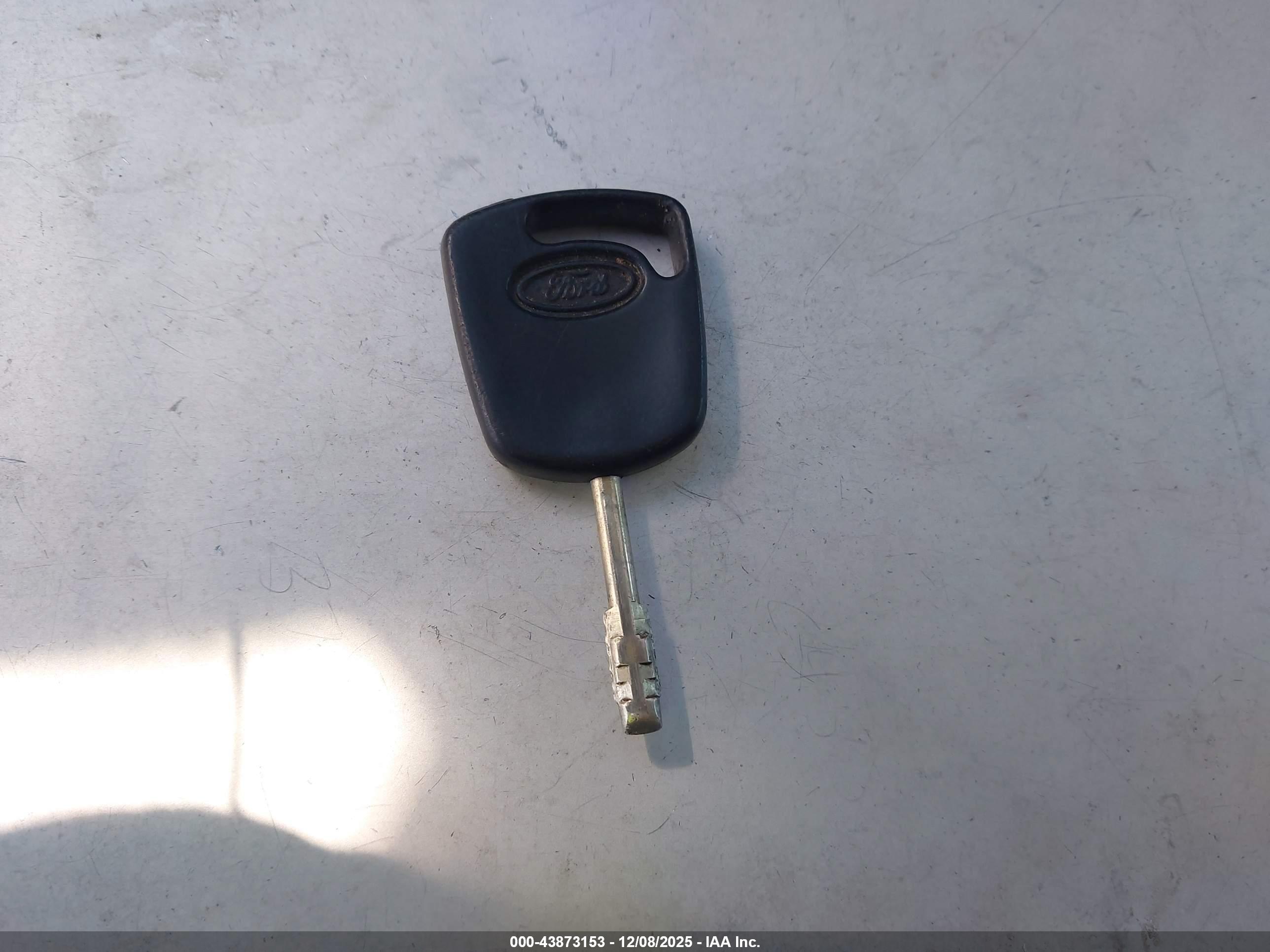 FORD TRANSIT image 11