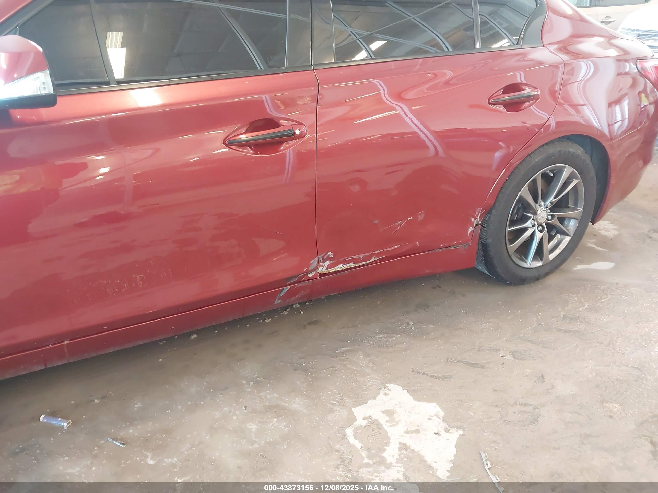 INFINITI Q50 image 6