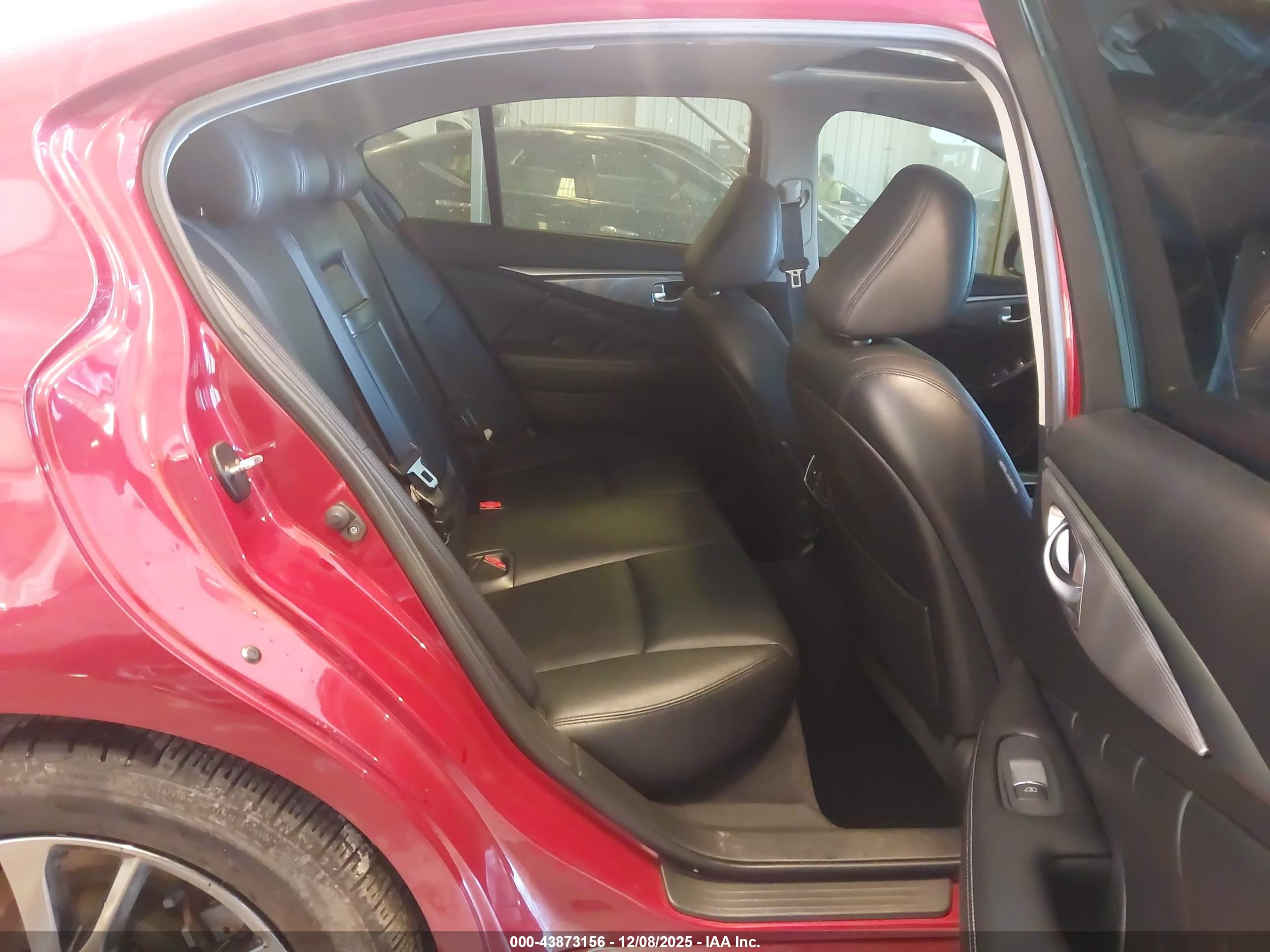 INFINITI Q50 image 8