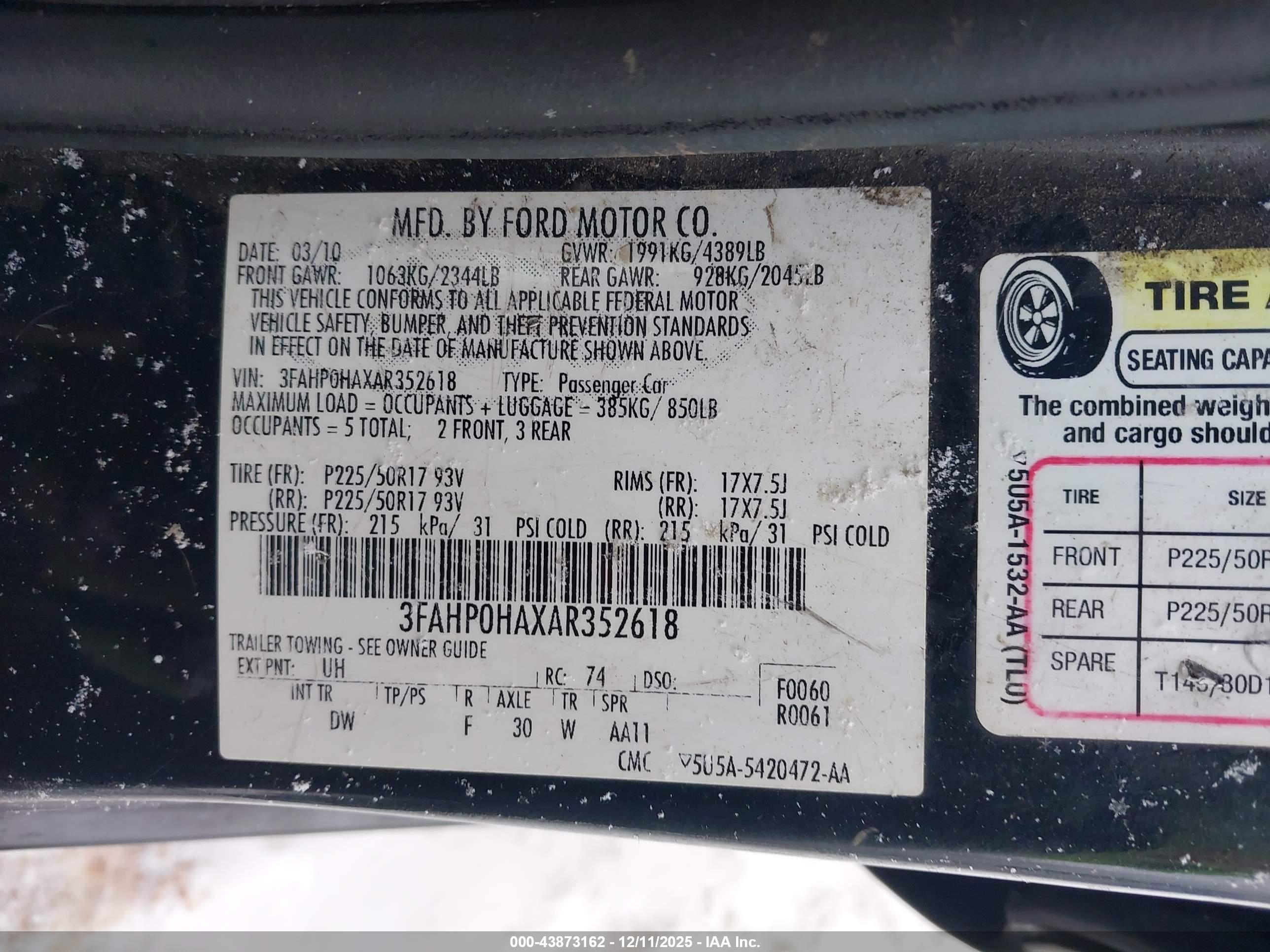 FORD FUSION image 9
