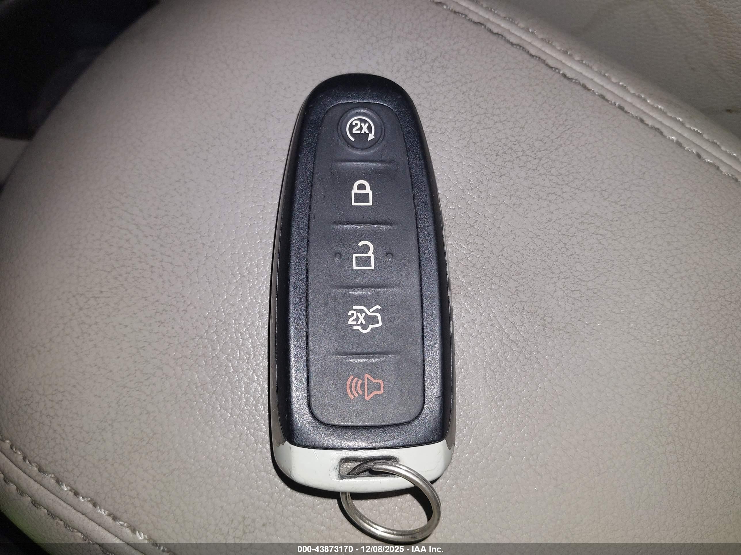 FORD ESCAPE image 11
