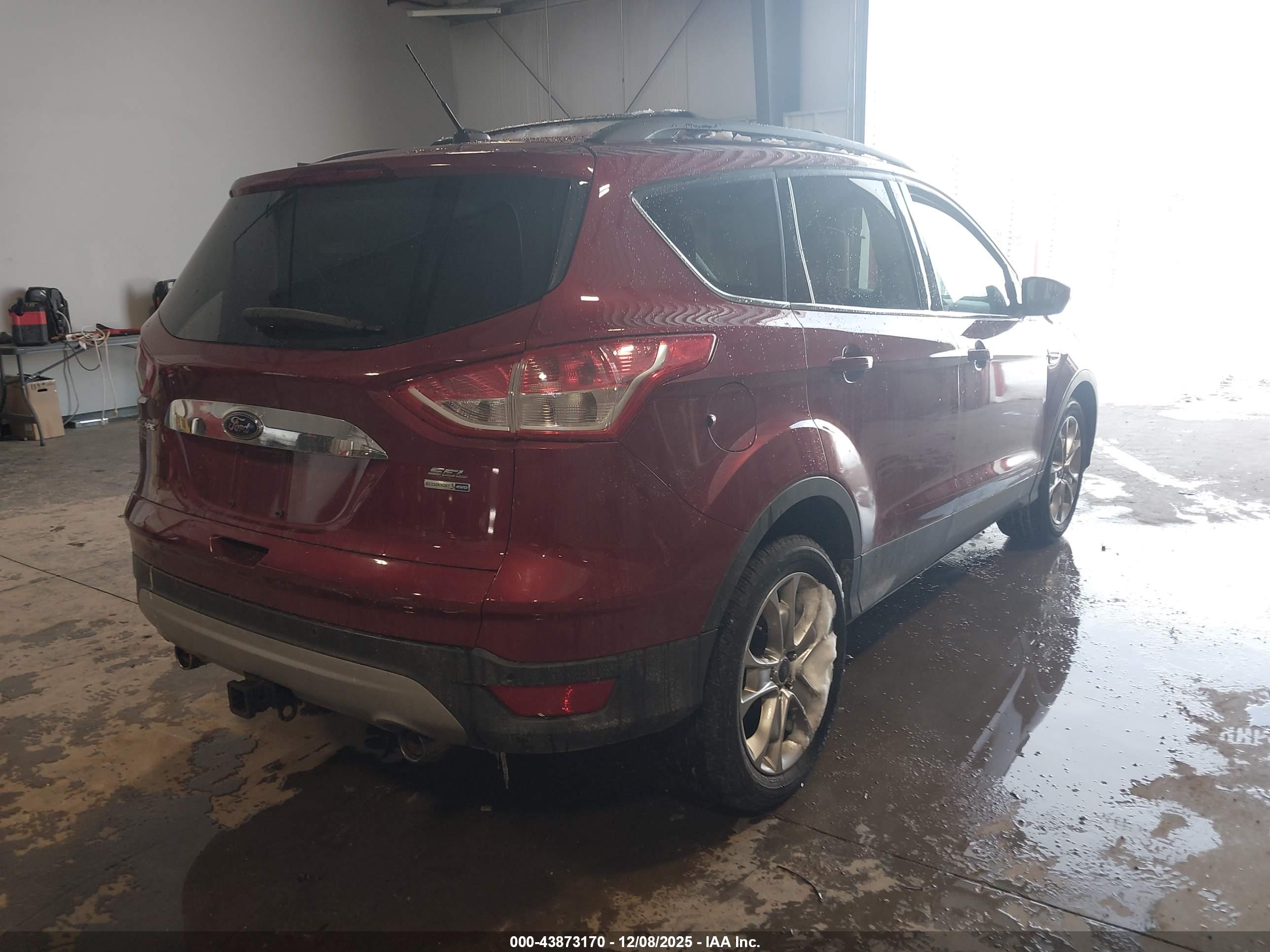 FORD ESCAPE image 4