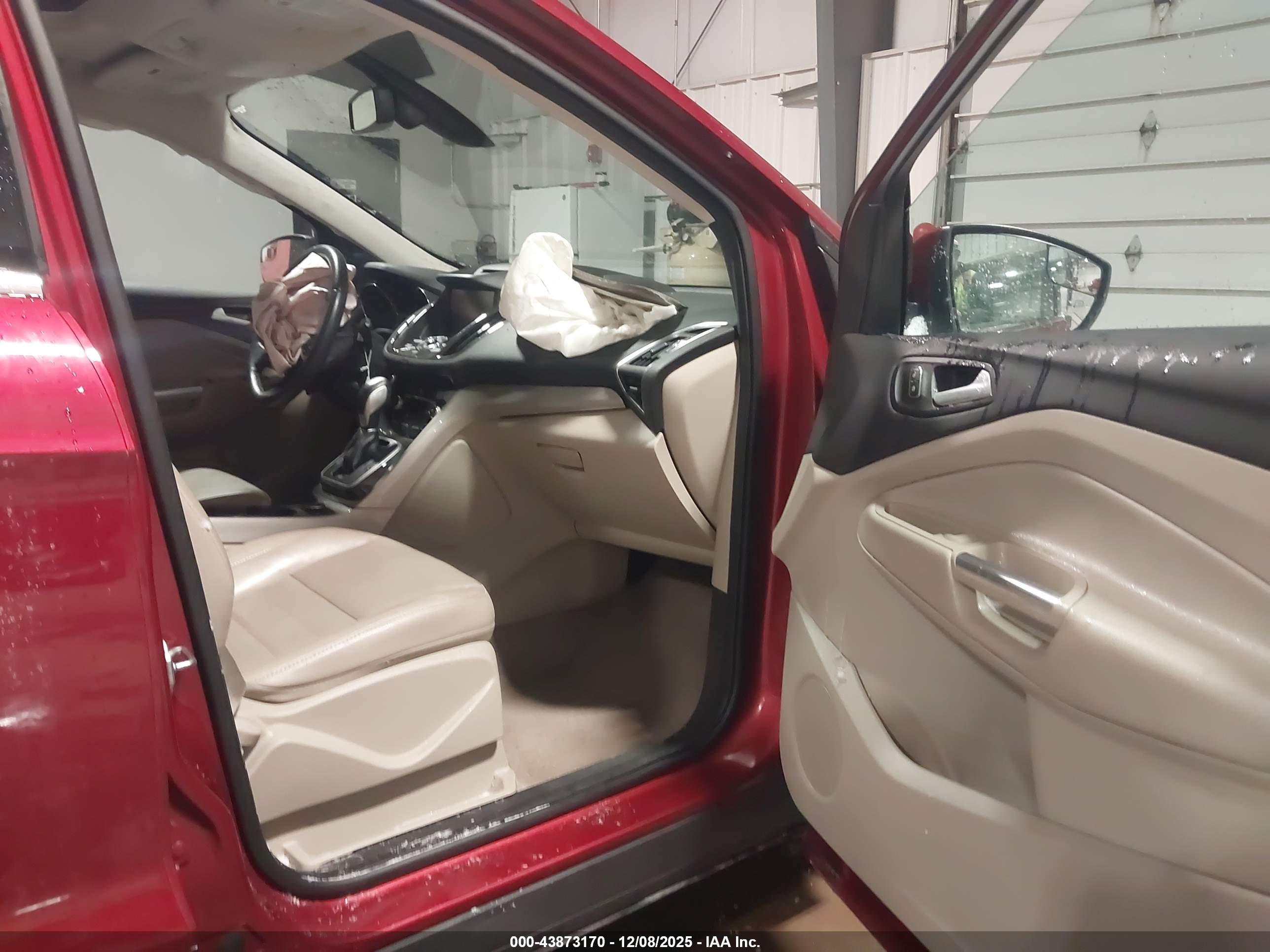 FORD ESCAPE image 5