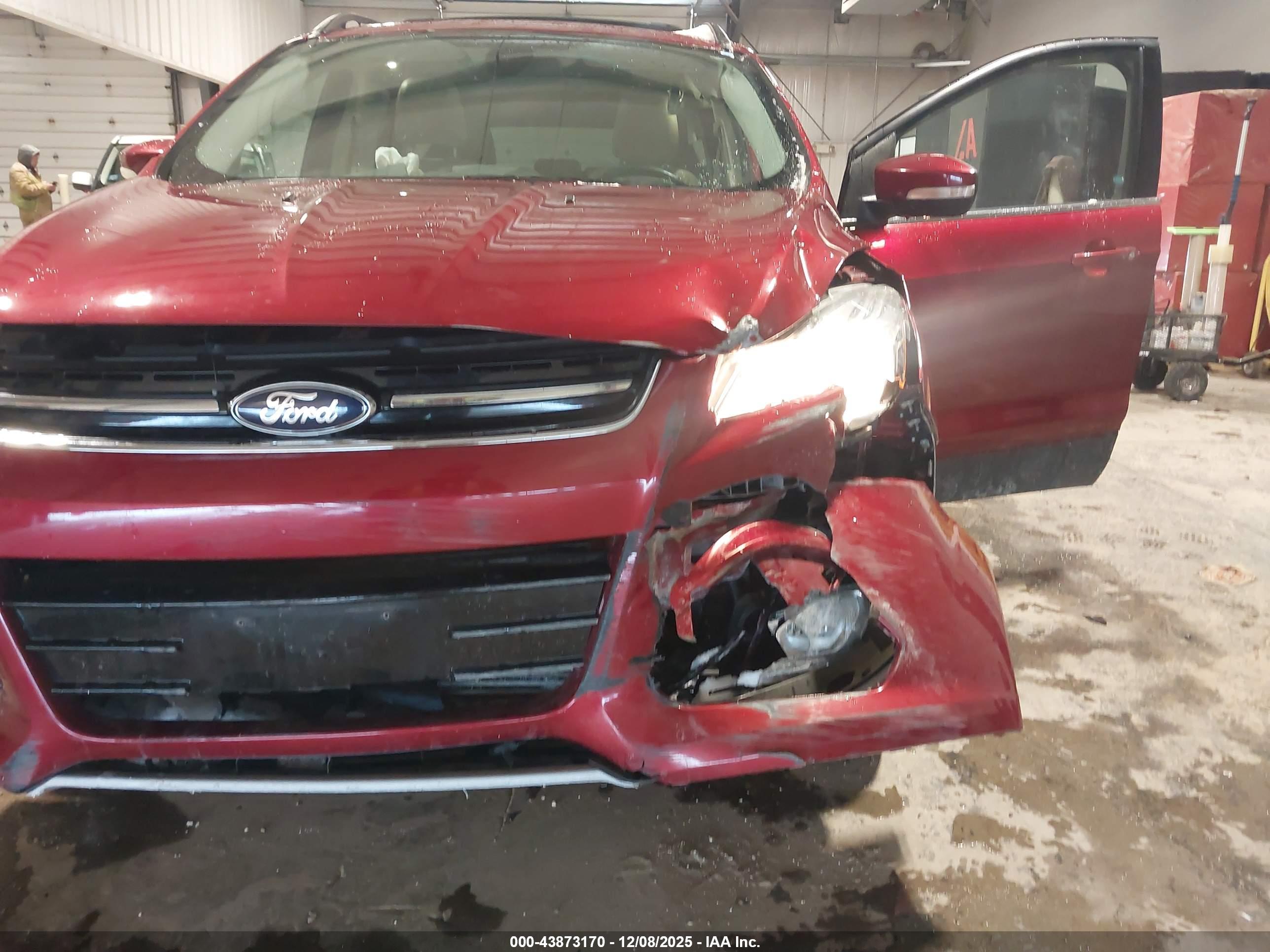 FORD ESCAPE image 6