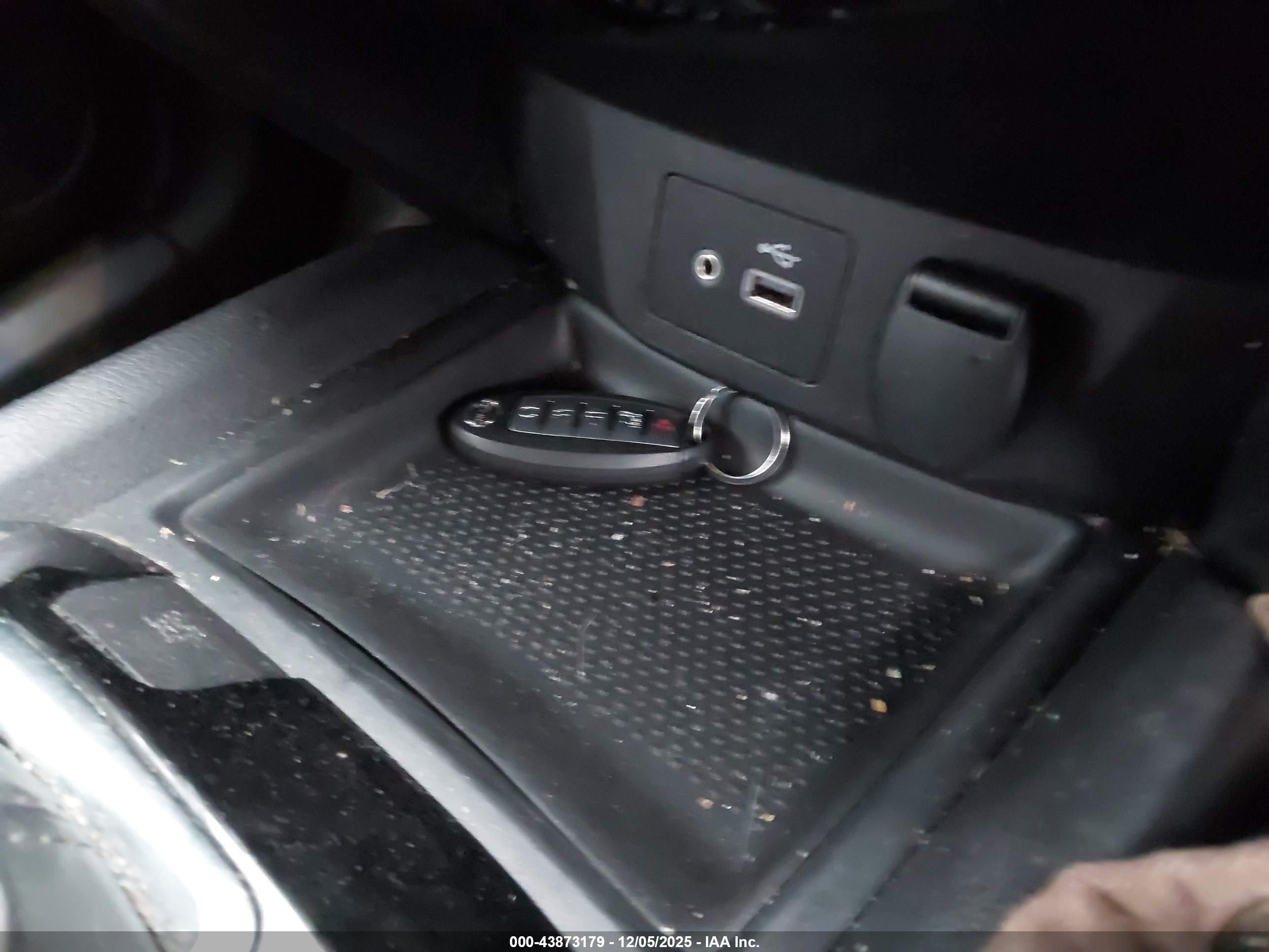 NISSAN ROGUE image 11