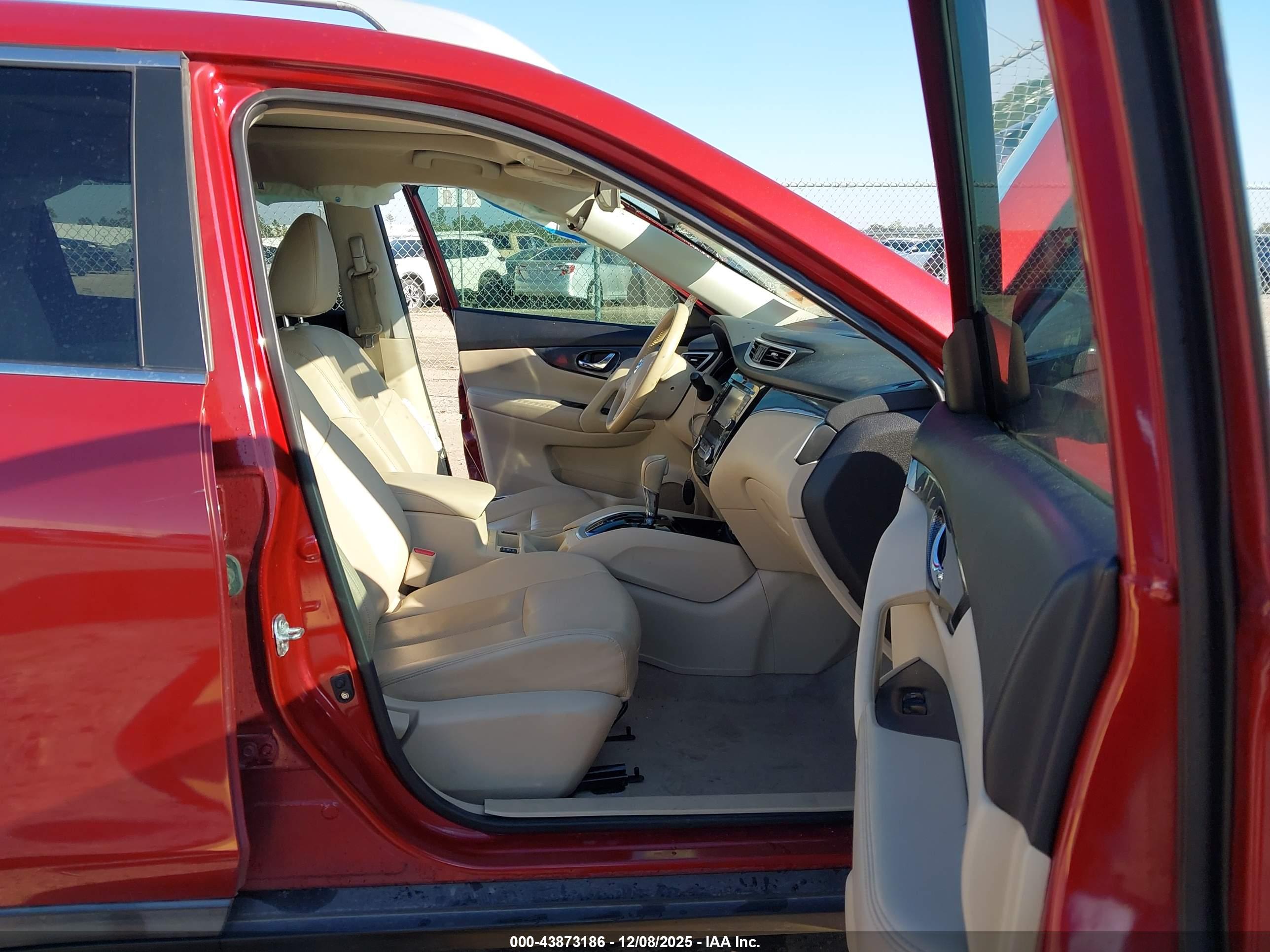 NISSAN ROGUE image 5