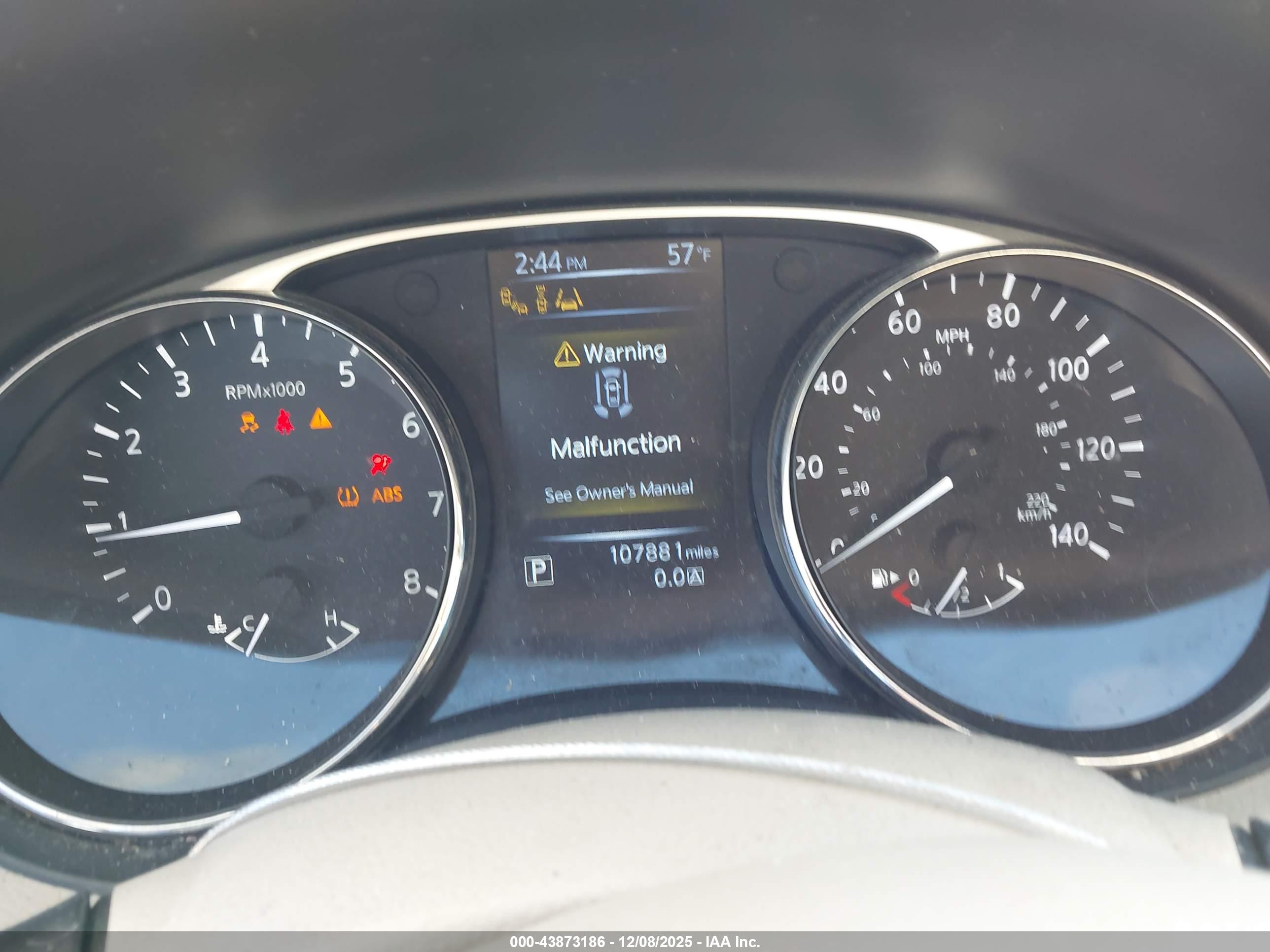 NISSAN ROGUE image 7