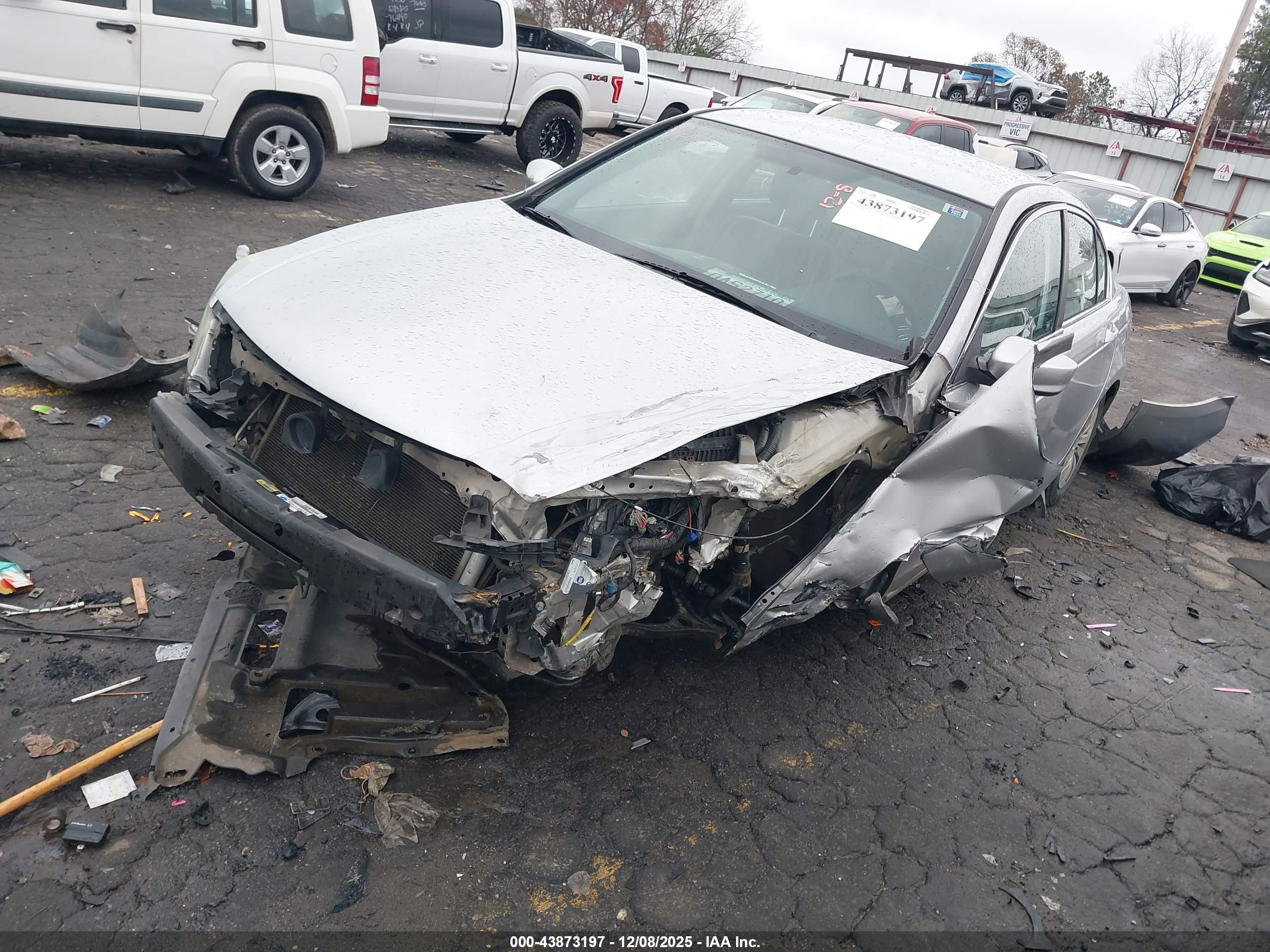 HONDA ACCORD image 2
