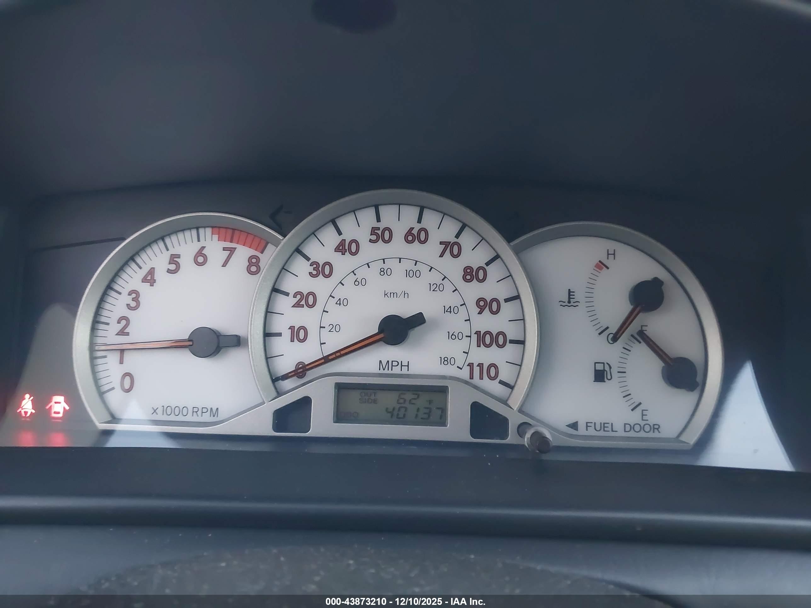 TOYOTA COROLLA image 7