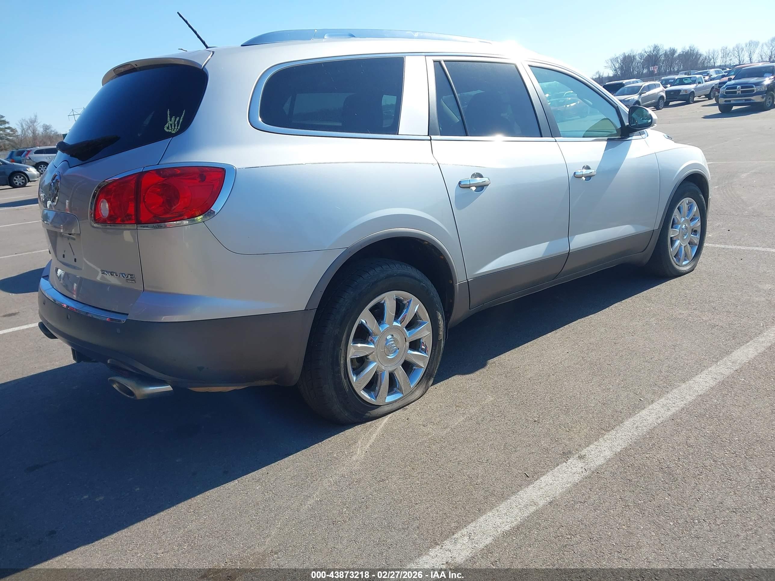 BUICK ENCLAVE image 4