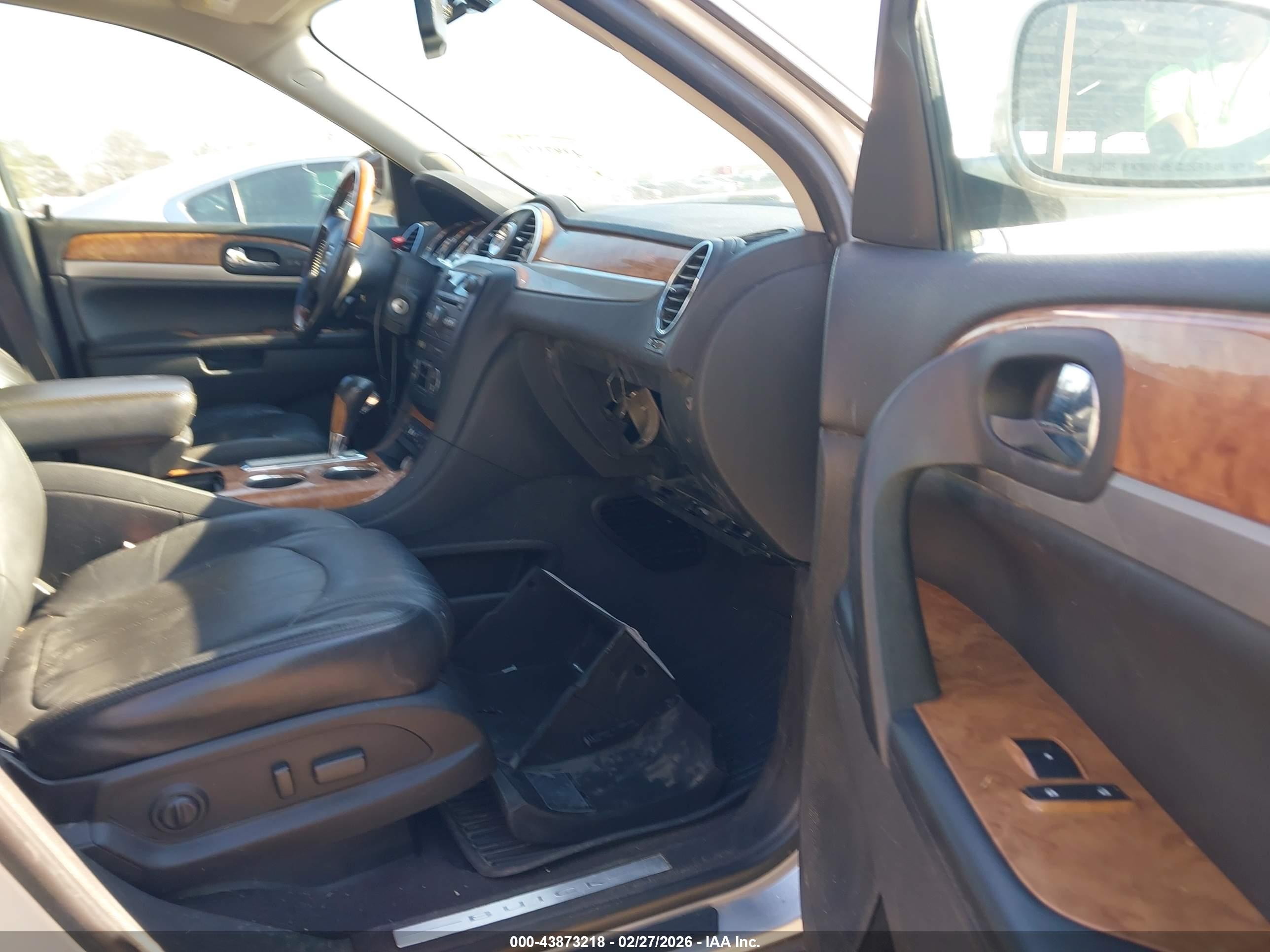 BUICK ENCLAVE image 5