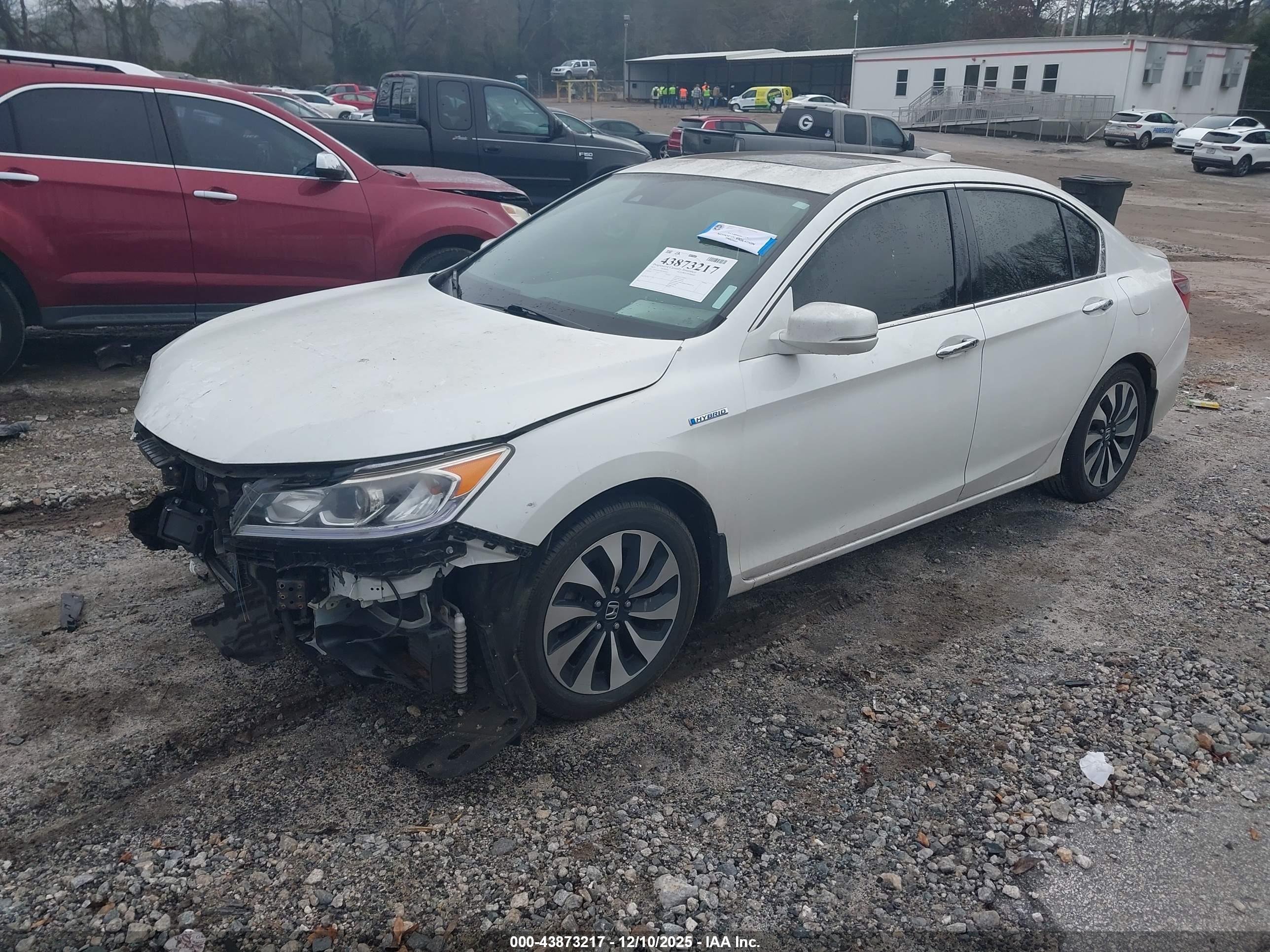 HONDA ACCORD image 2