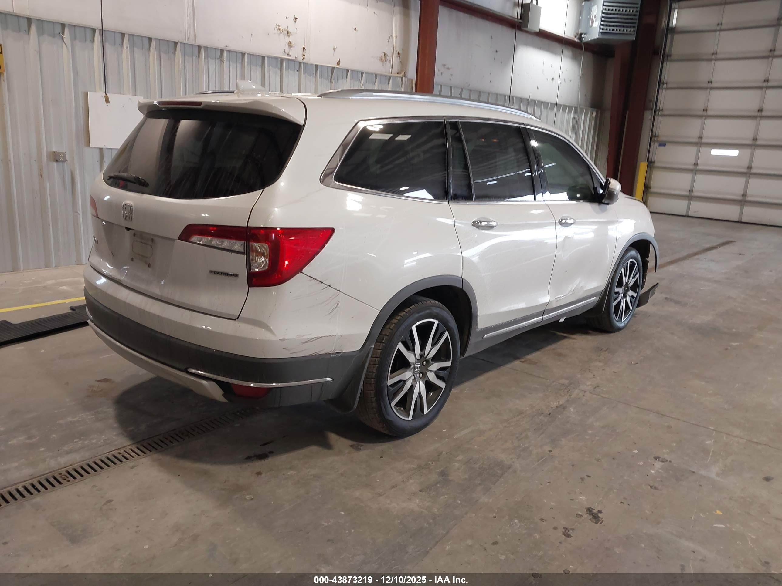 HONDA PILOT image 4