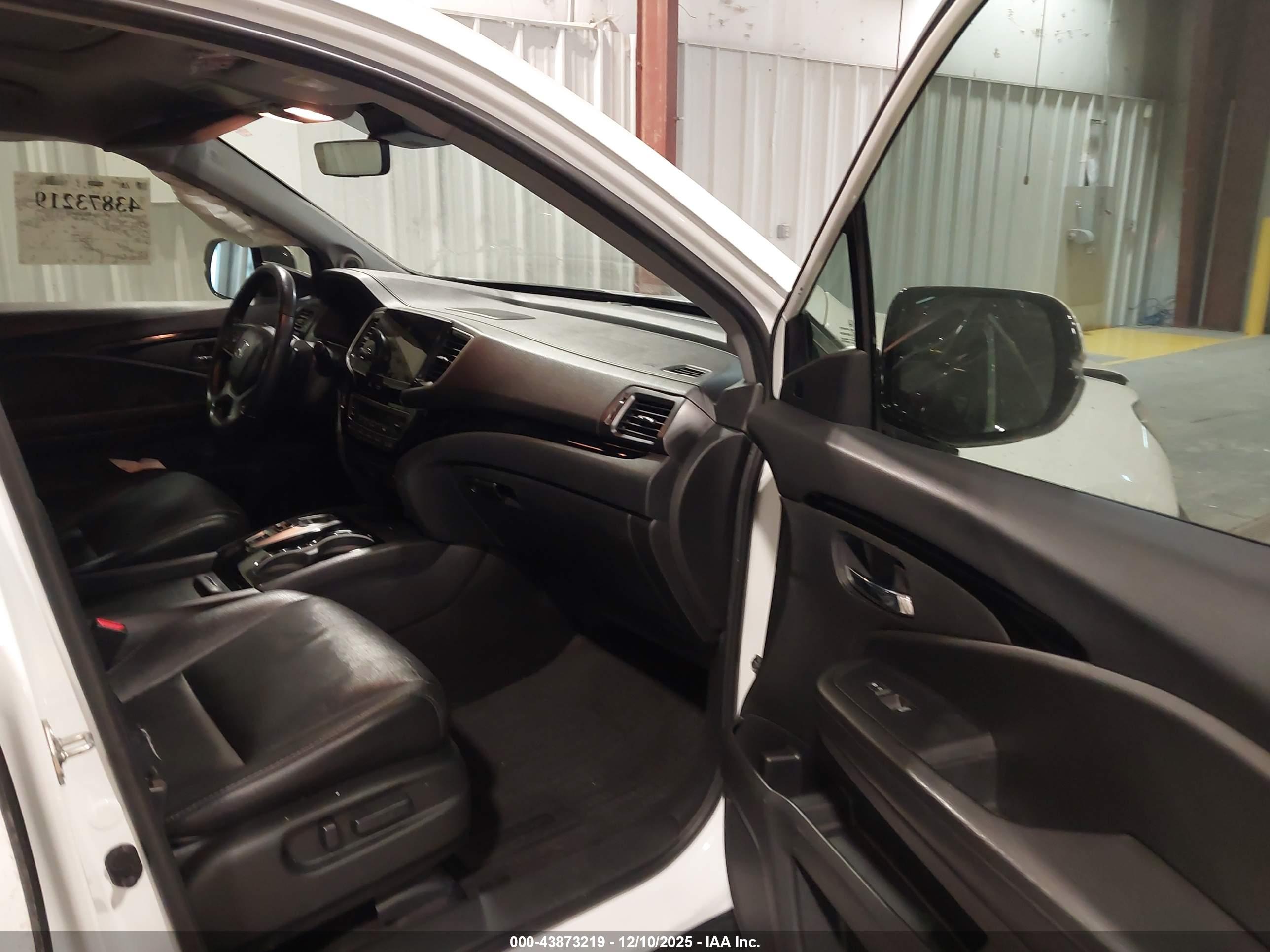 HONDA PILOT image 5