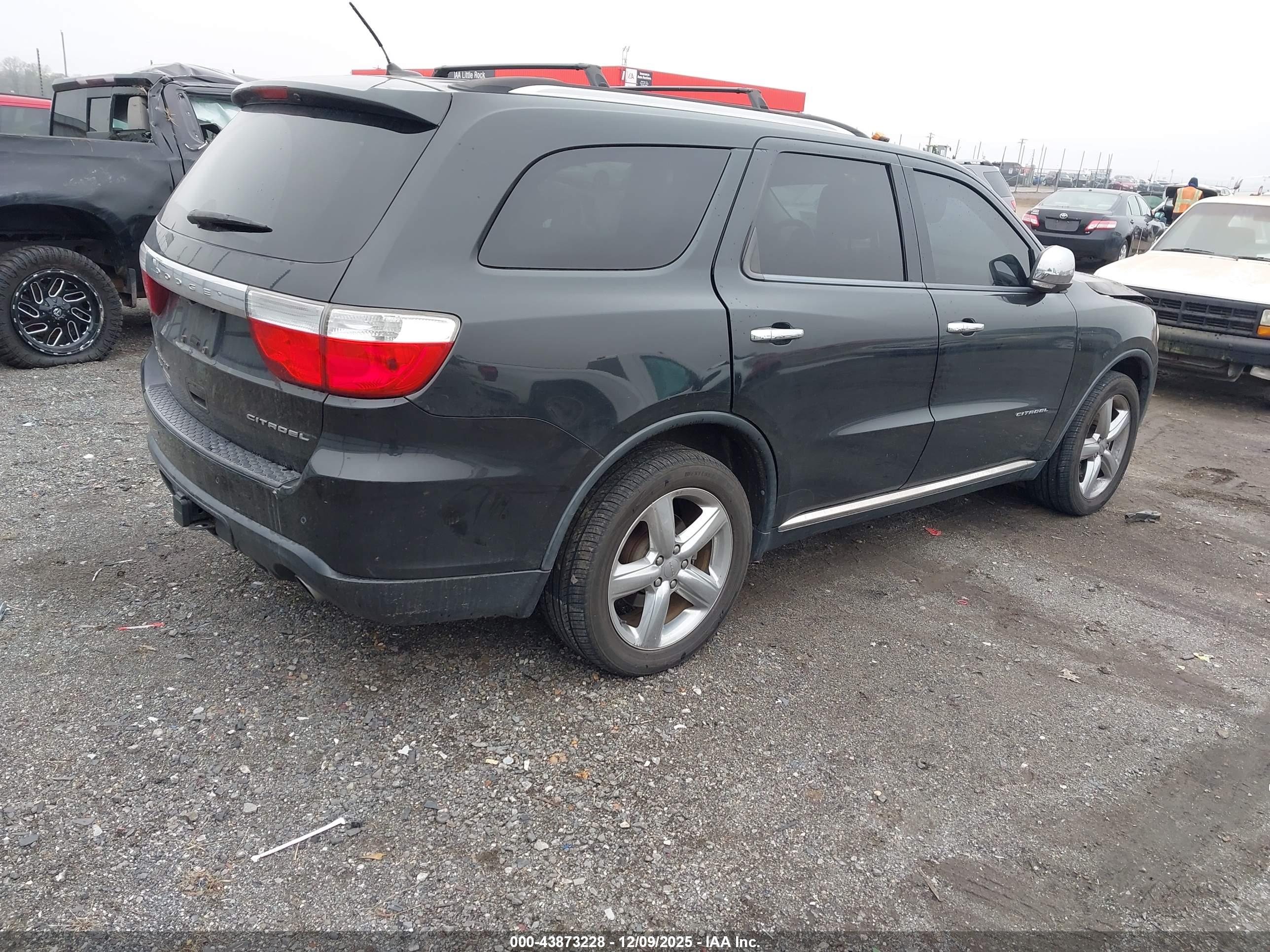 DODGE DURANGO image 4