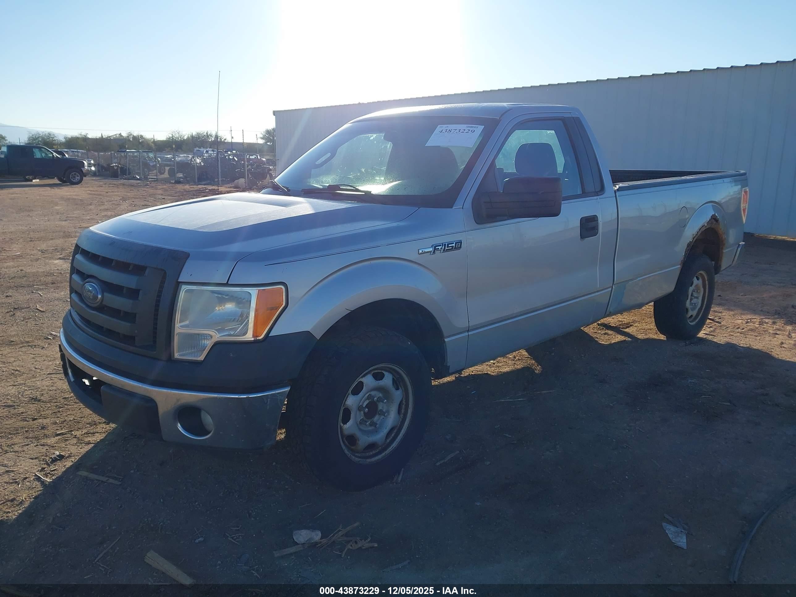 FORD F-150 image 2
