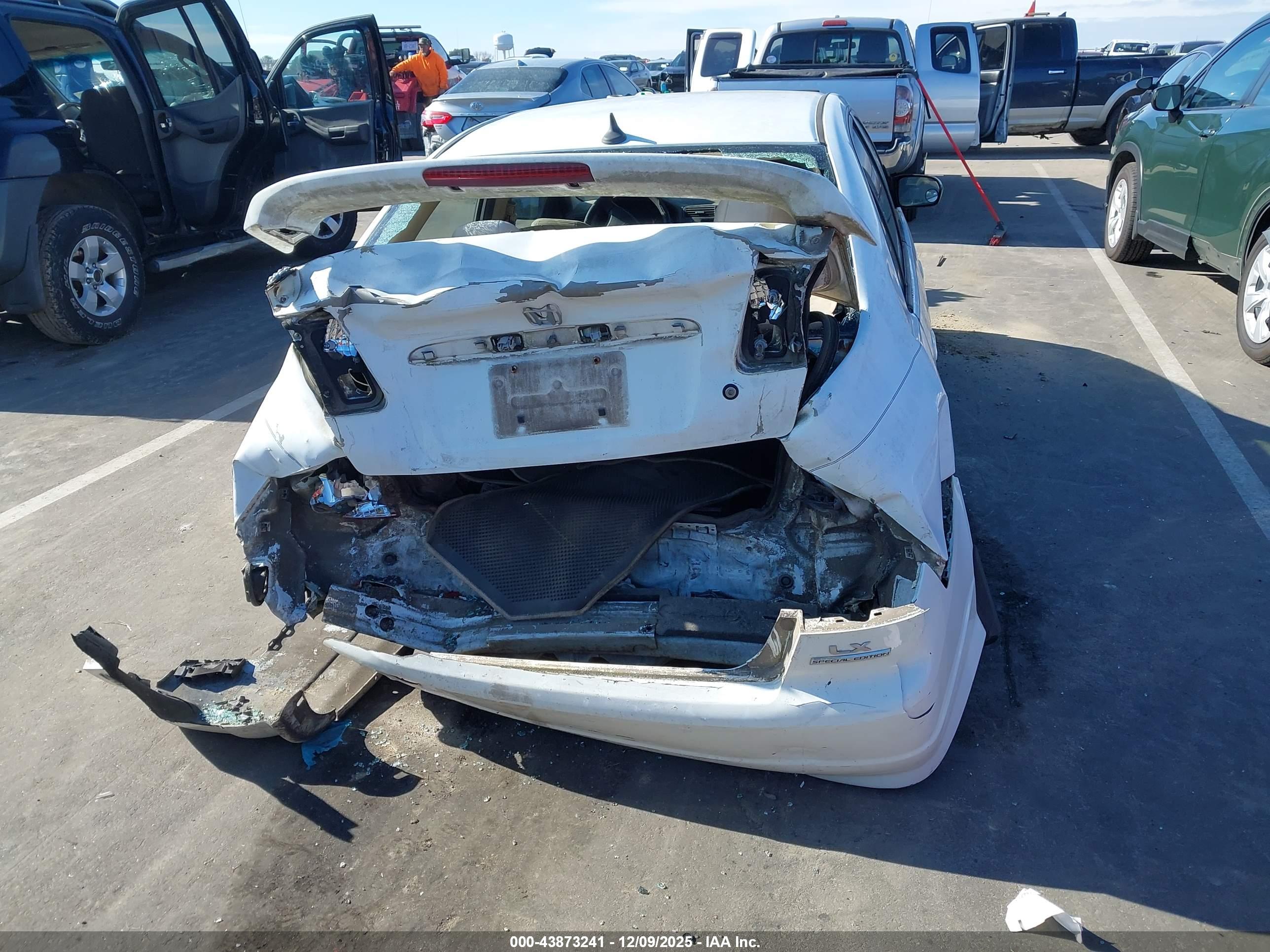 HONDA CIVIC image 6