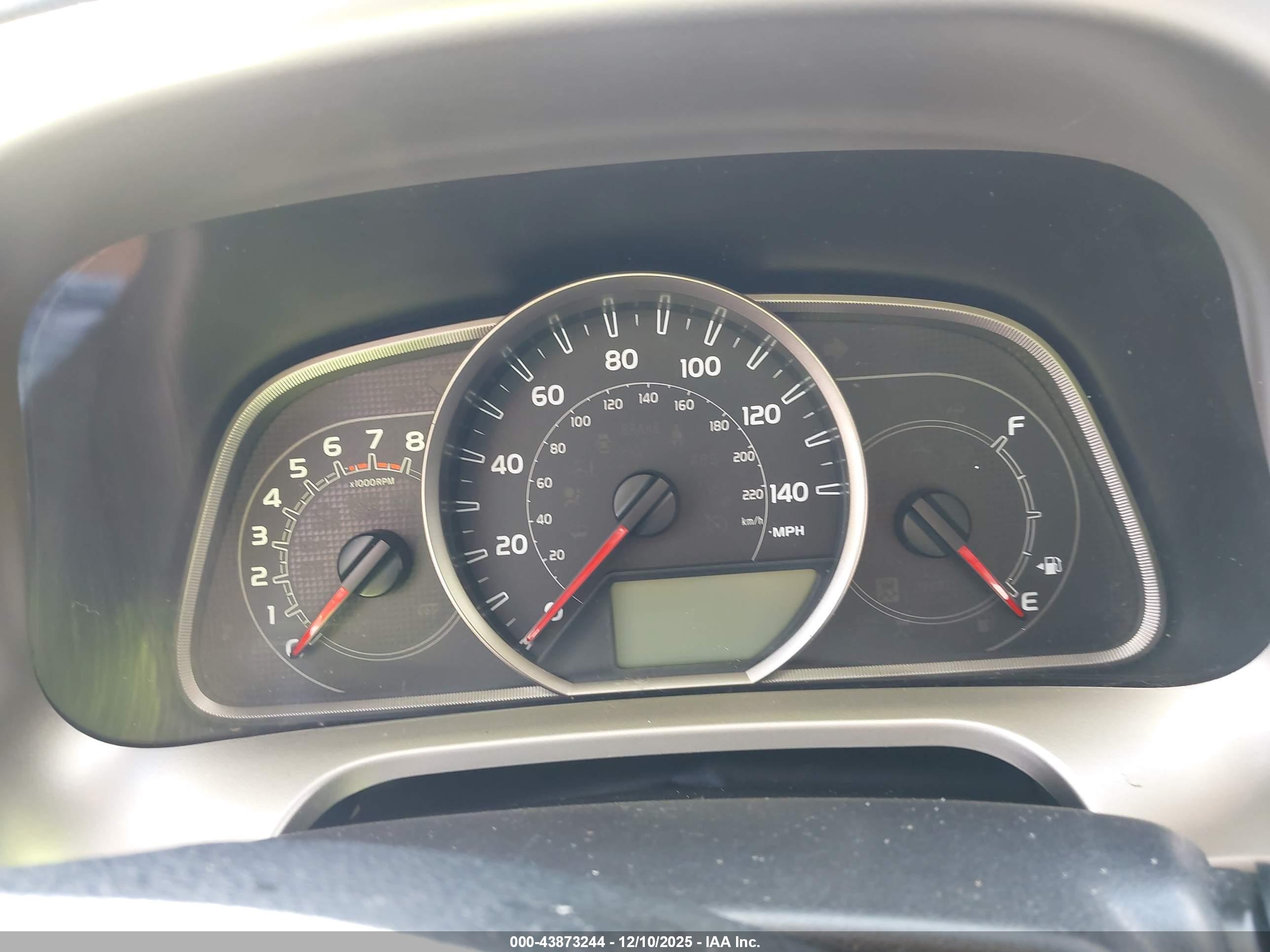 TOYOTA RAV4 image 7