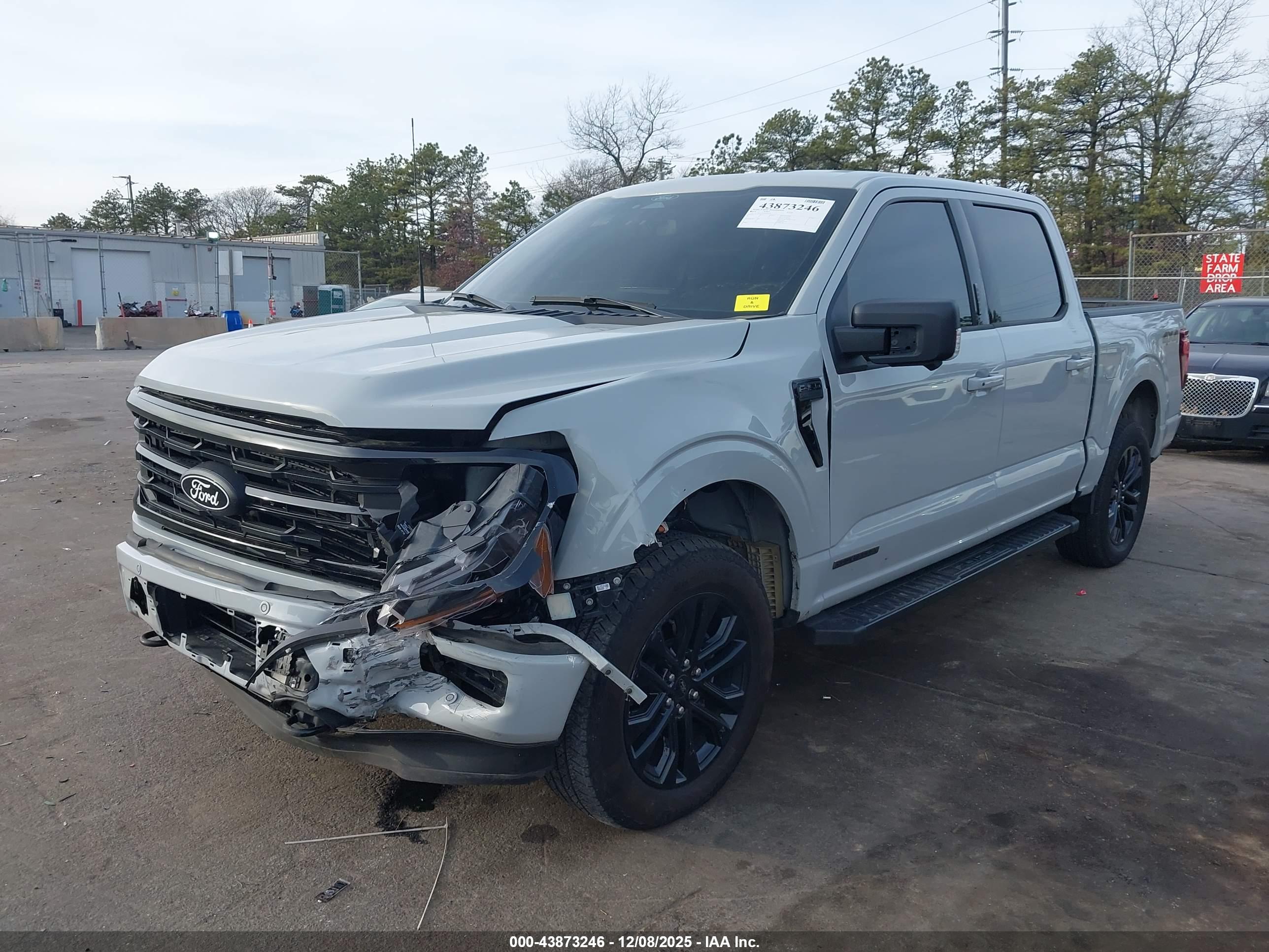 FORD F-150 image 2