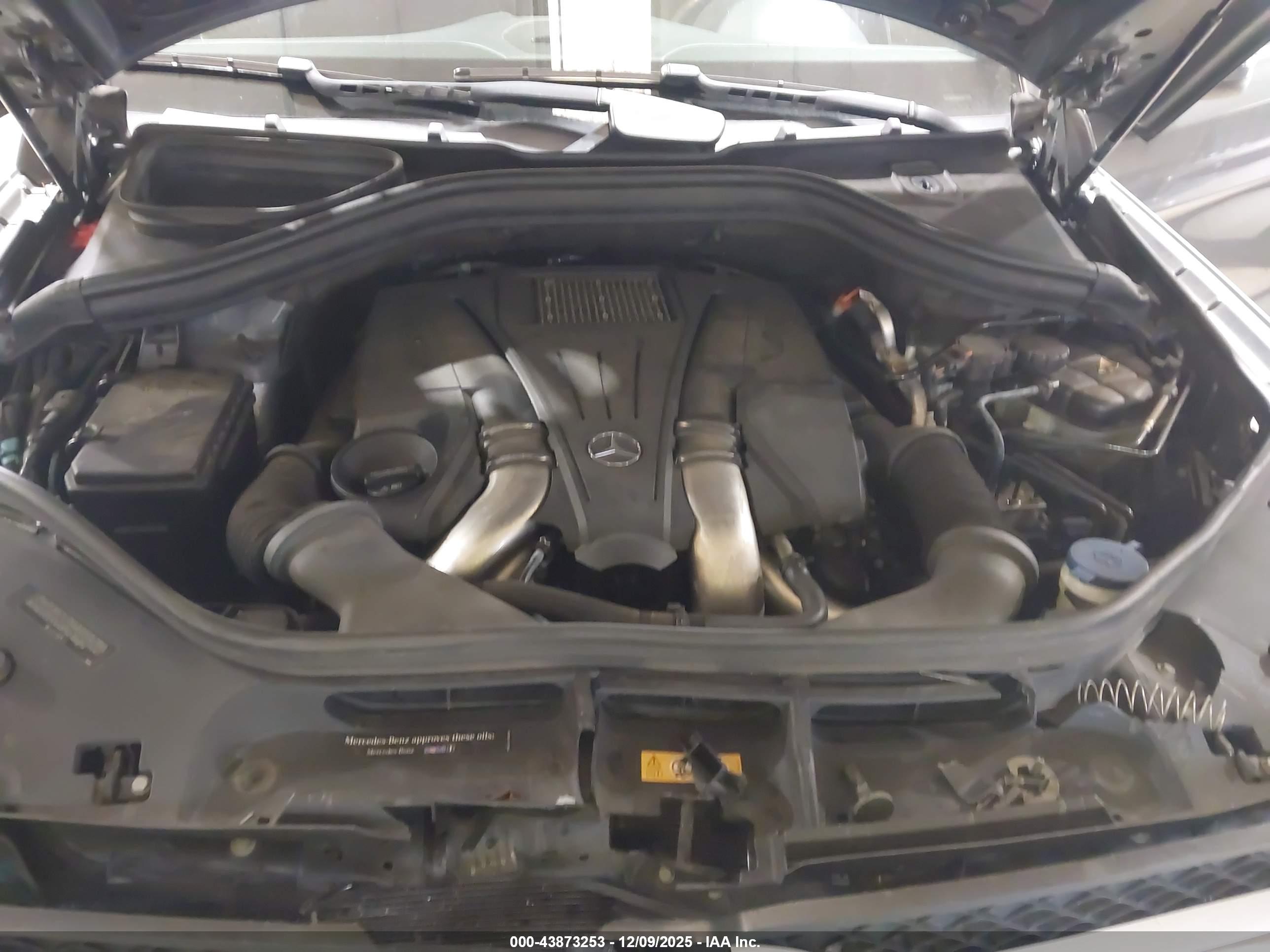 MERCEDES-BENZ GLS image 10