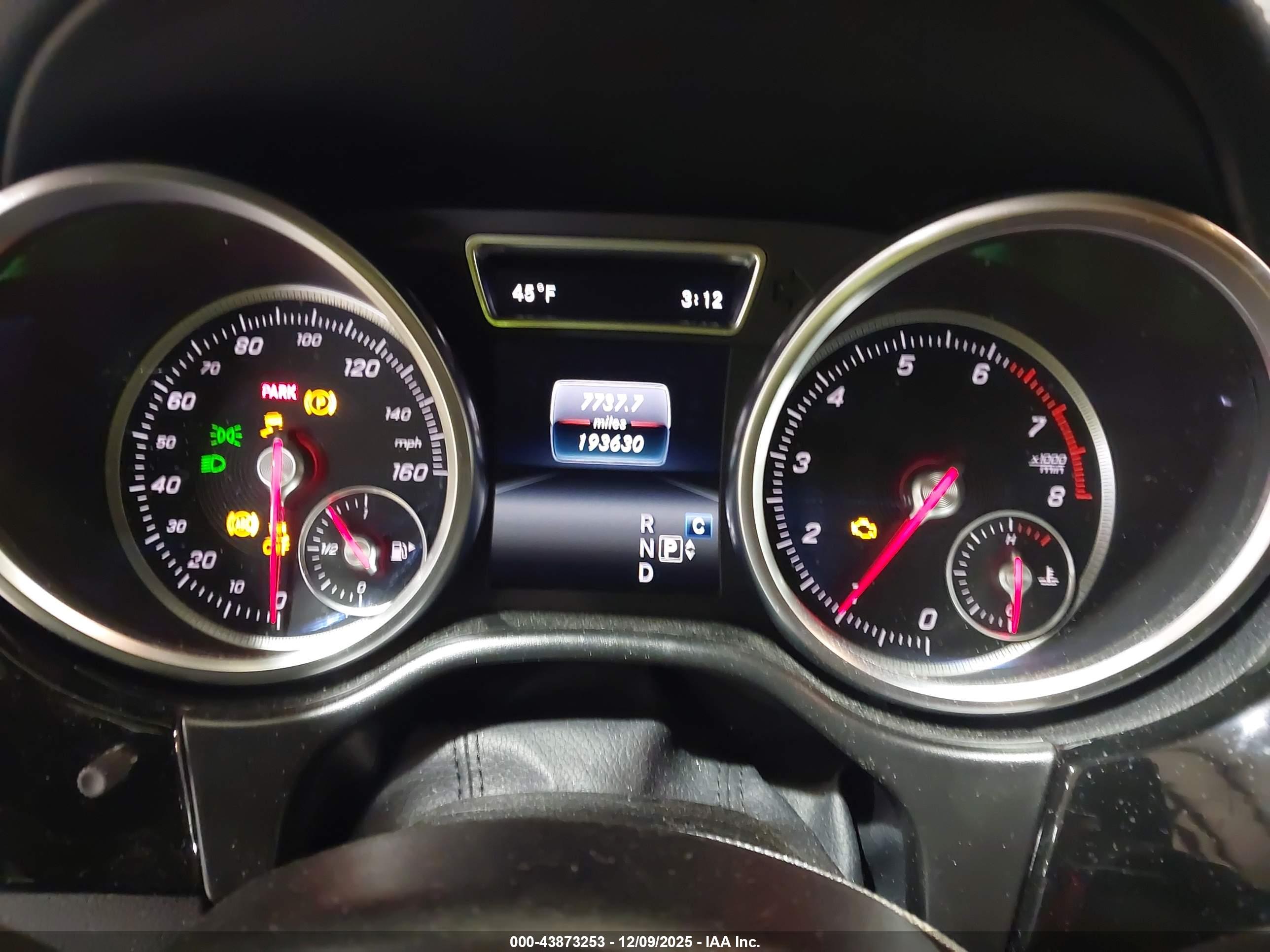 MERCEDES-BENZ GLS image 7