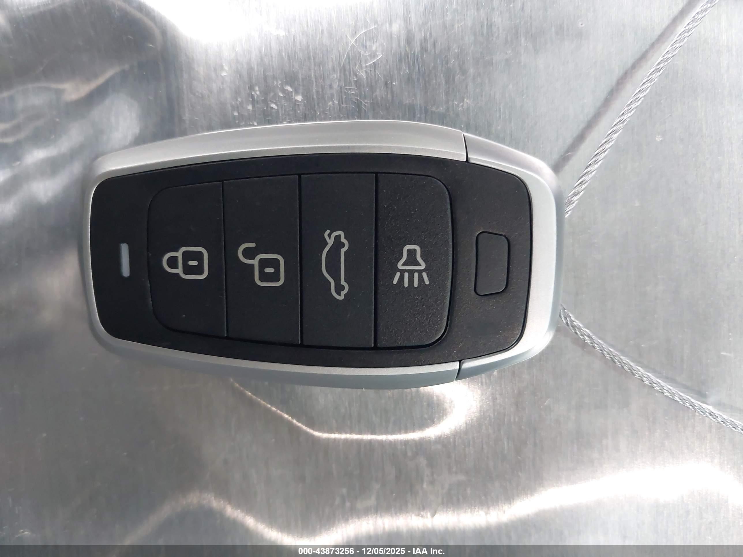 RAM 1500 image 11