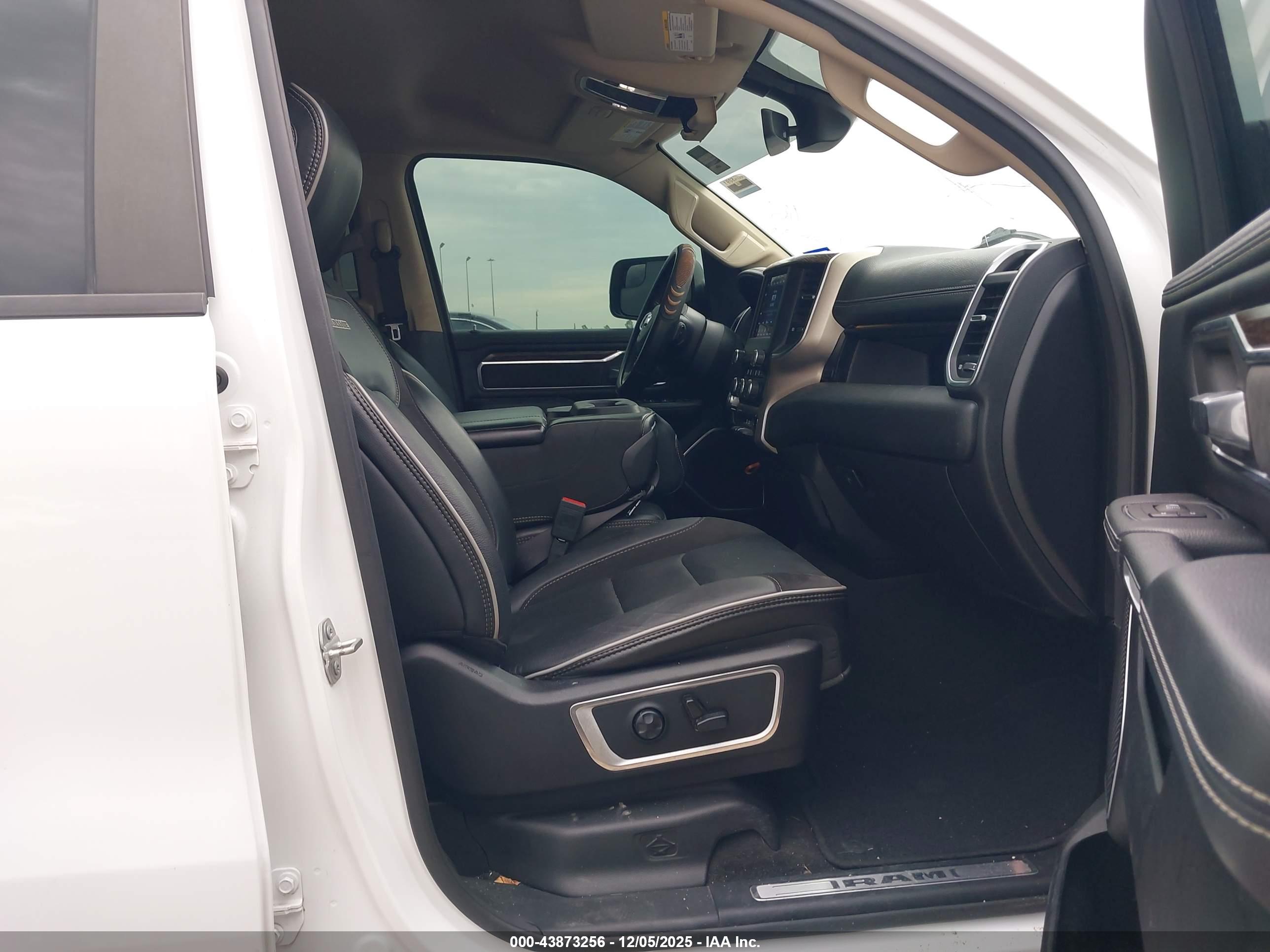 RAM 1500 image 8