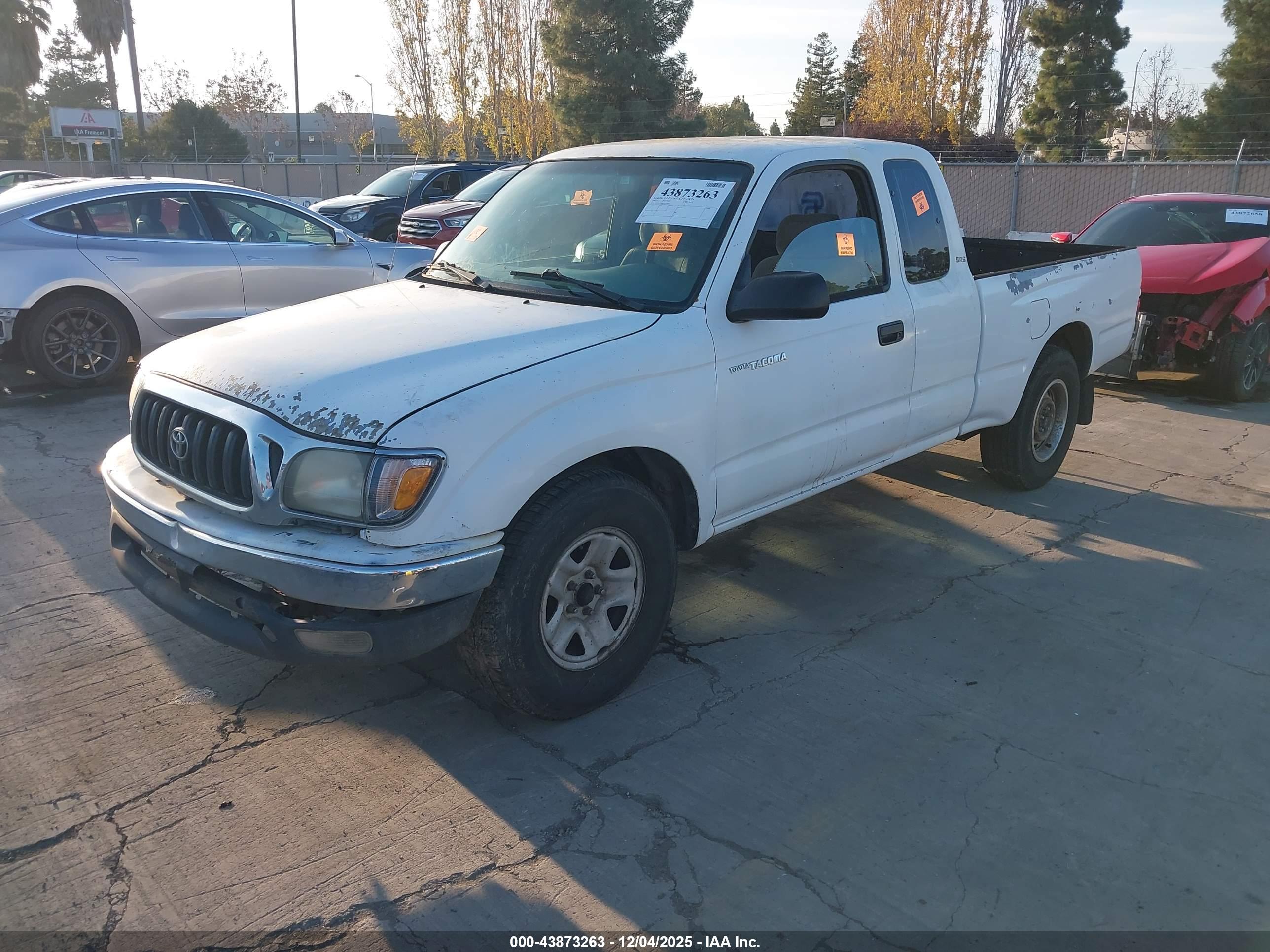 TOYOTA TACOMA image 2