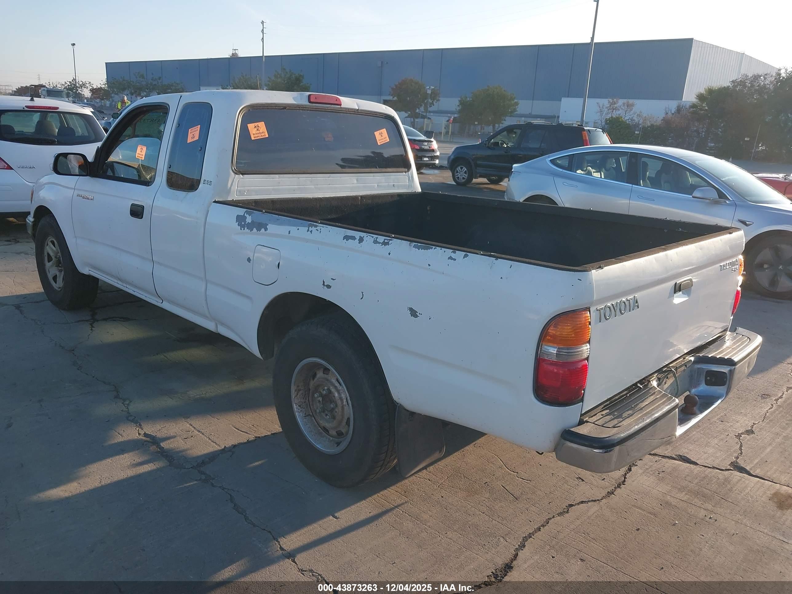 TOYOTA TACOMA image 3