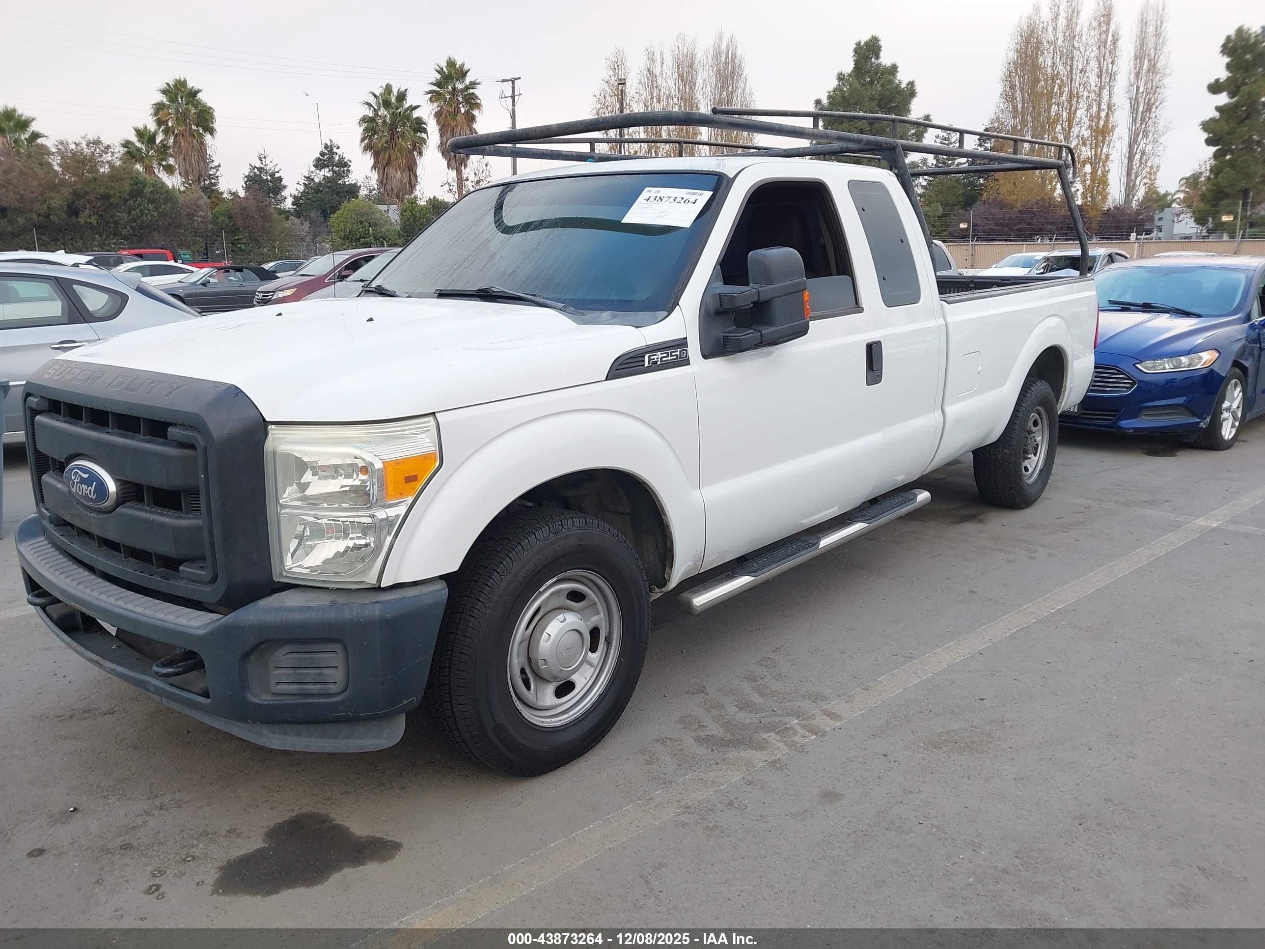 FORD F-250 image 2